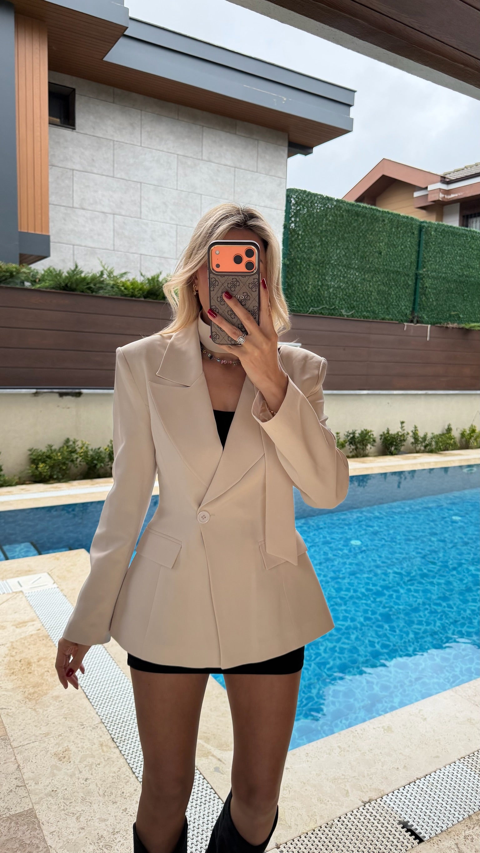 Şallı Düğmeli Cep Detaylı Ceket Ekru