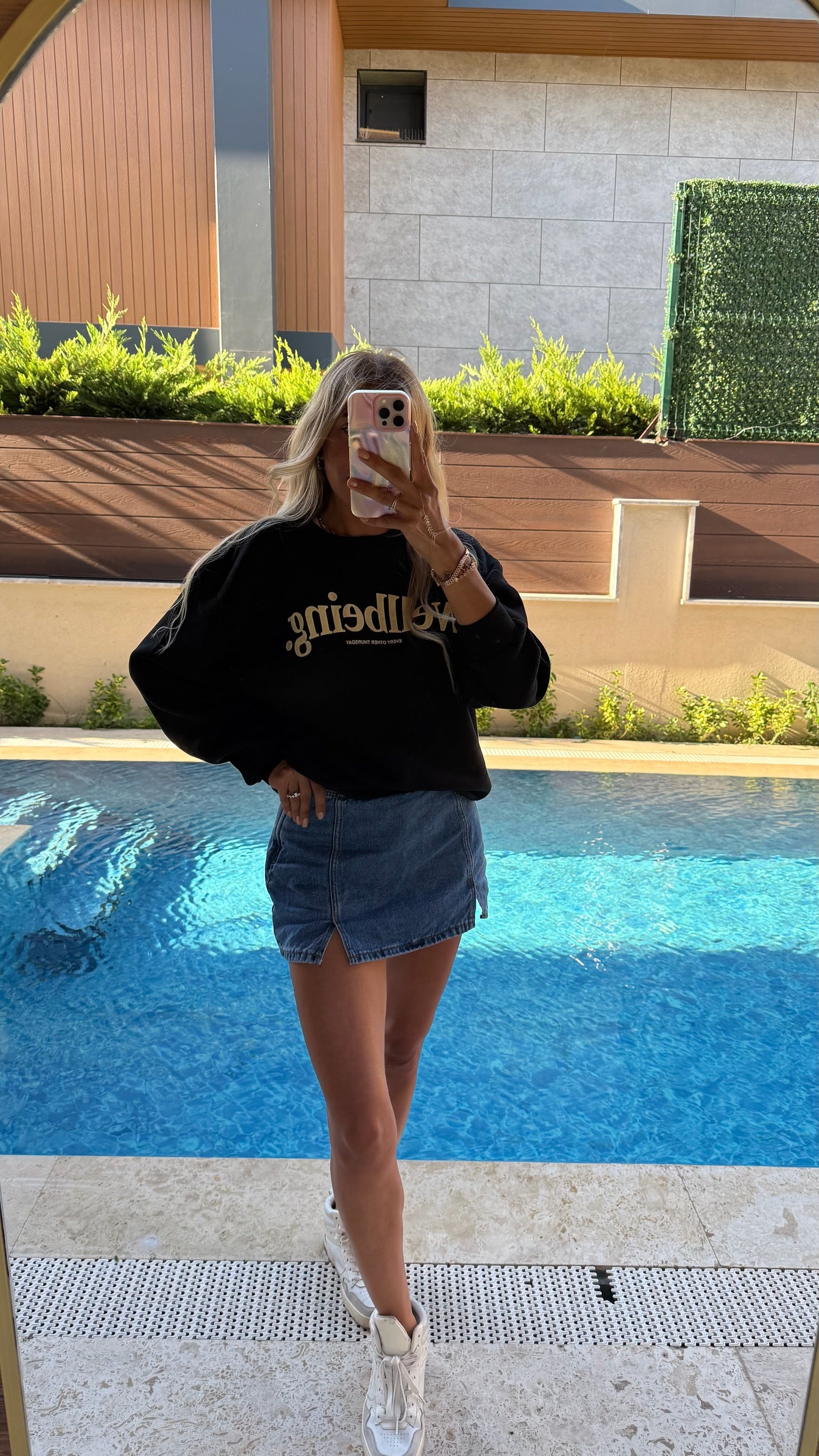 Wellbeing Oversize Sweatshirt - Siyah/Krem