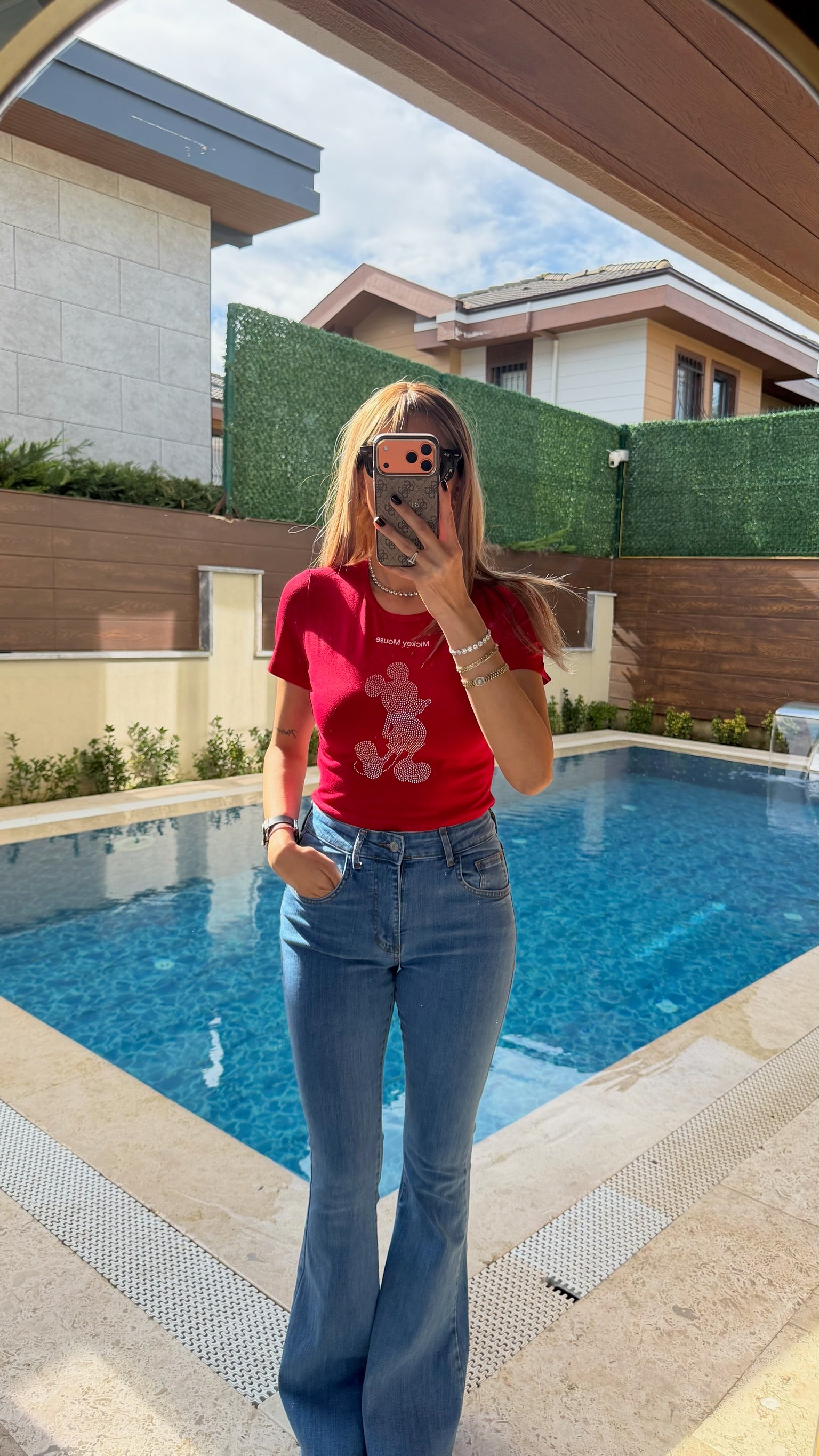 Taş Detaylı Mickey Mouse Crop Kırmızı