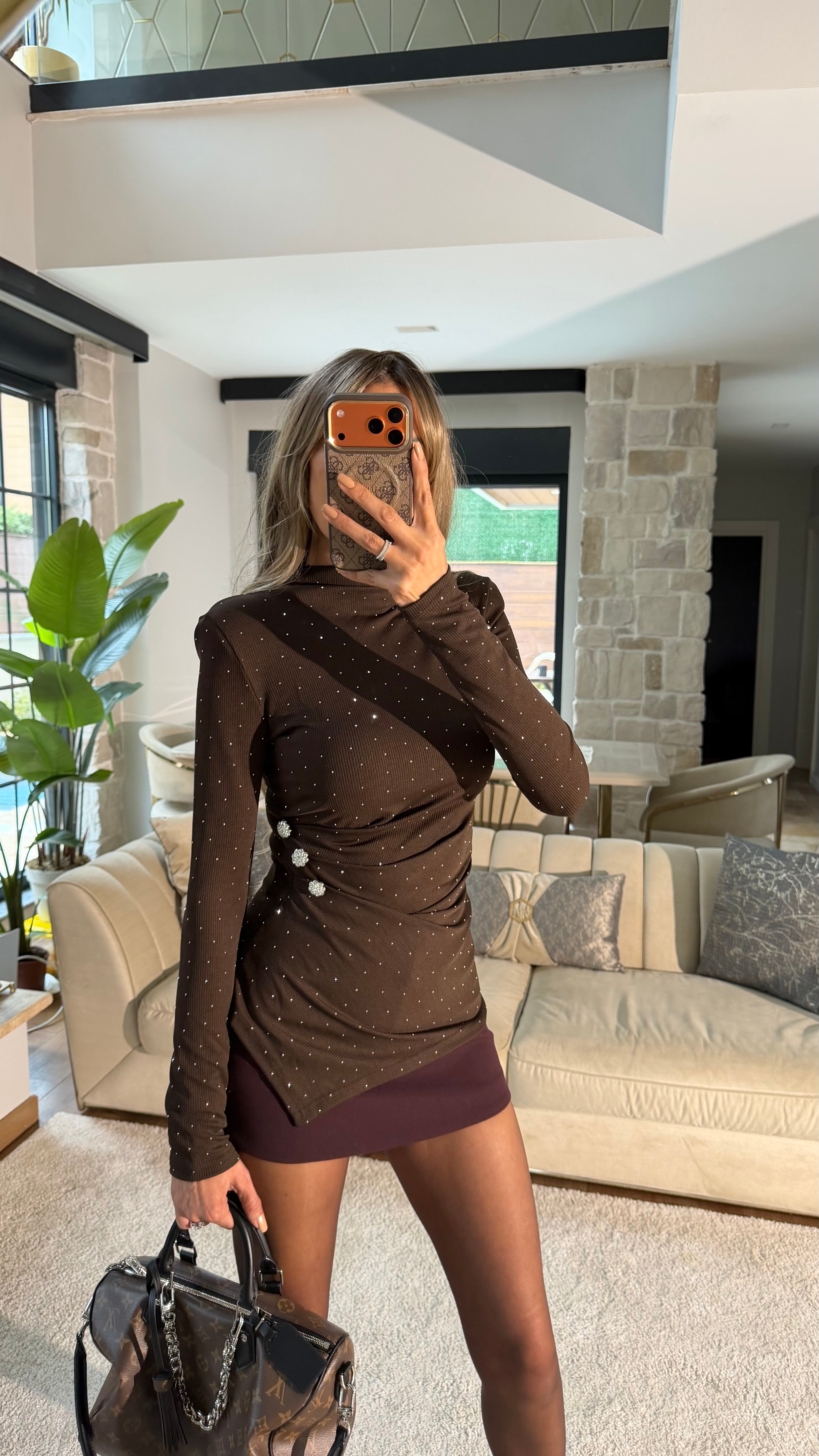 Dik Yaka Omuz Vatkalı Taşlı Bluz Acı Kahve