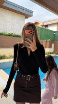 Siyah V Yaka Vatkalı Düz Bodysuit