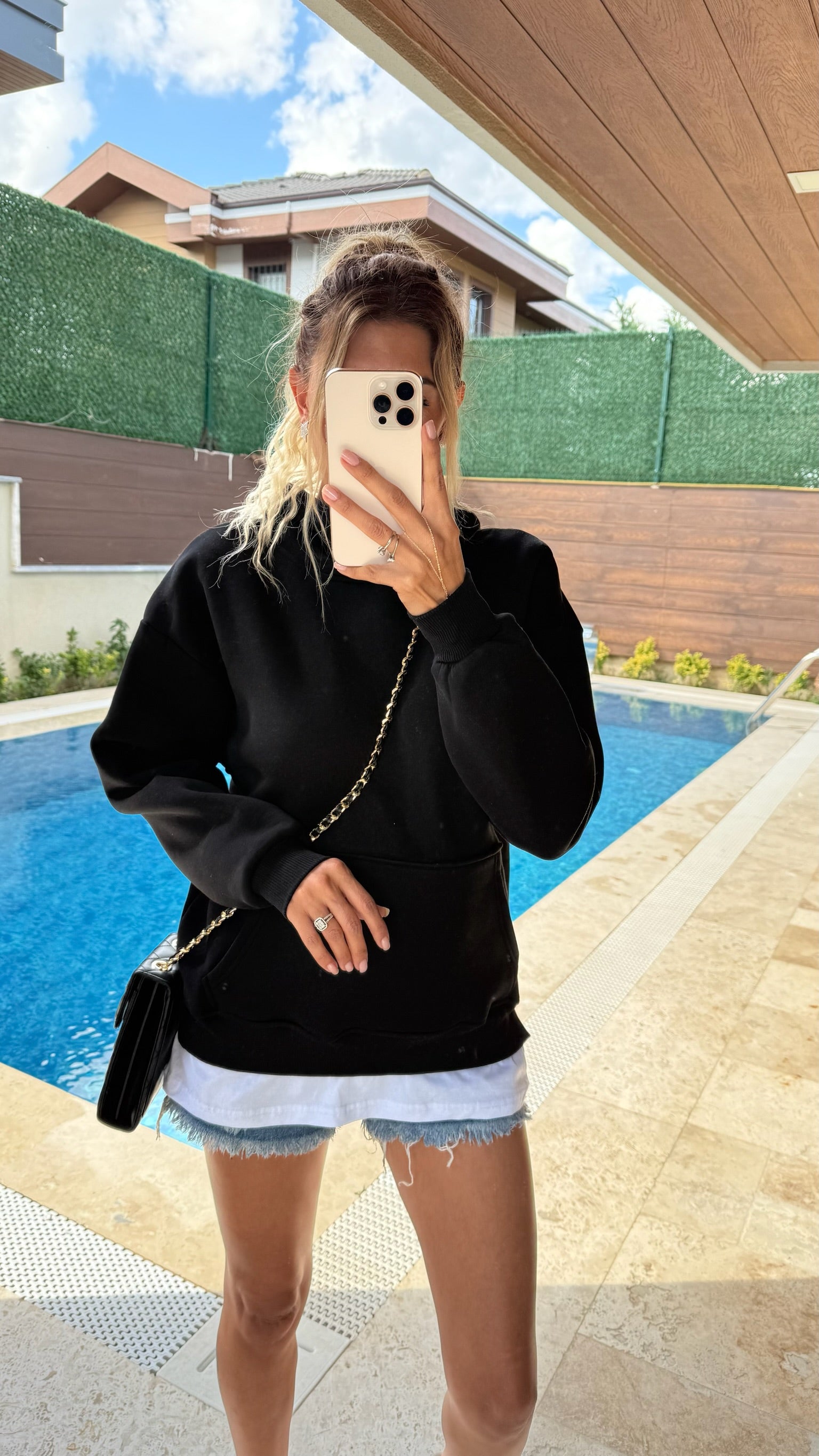 Tişört Detaylı Kapüşonlu Sweatshirt Siyah