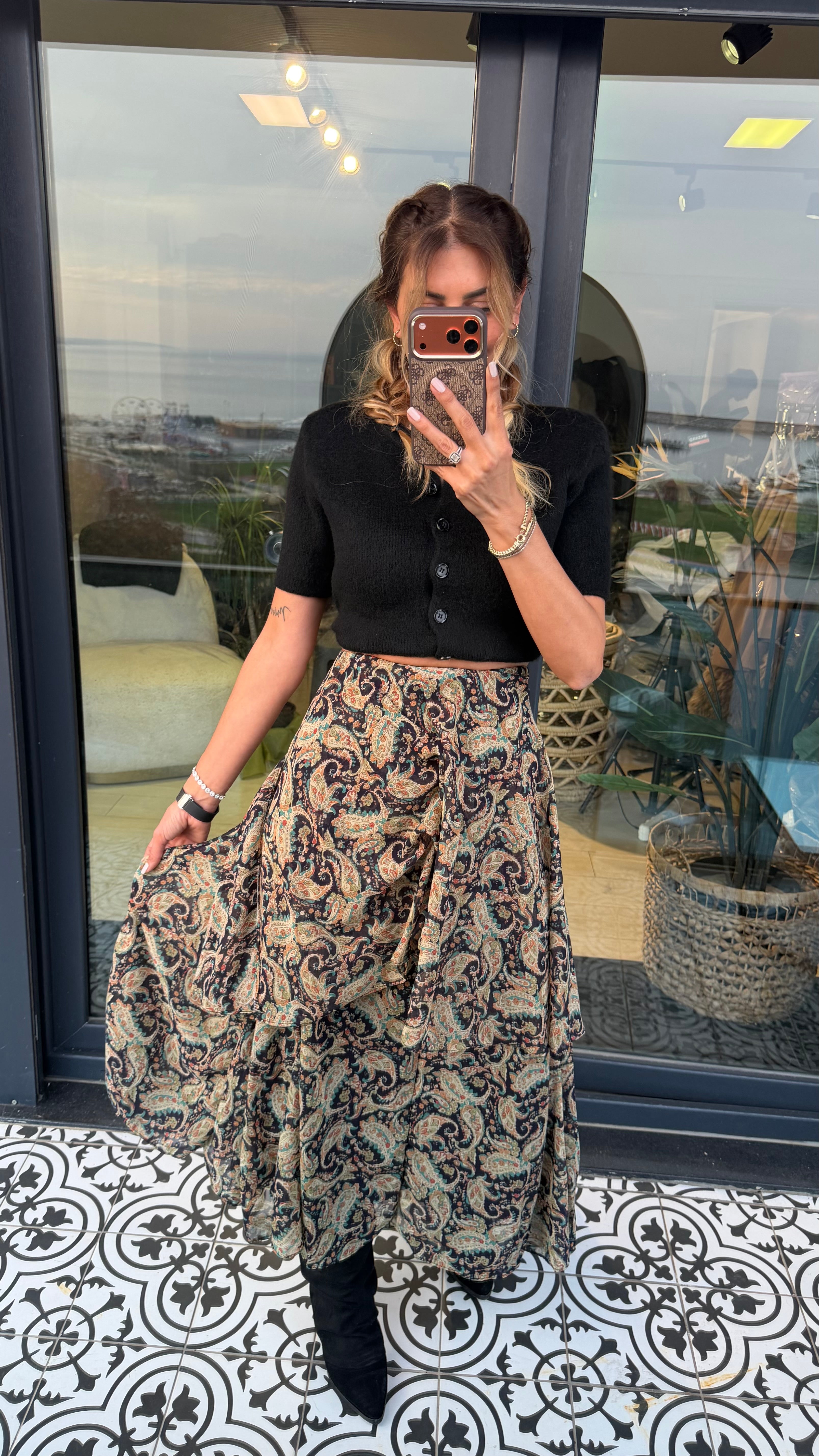 Yırtmaçlı tül detaylı fermuarlı çok renkli etek