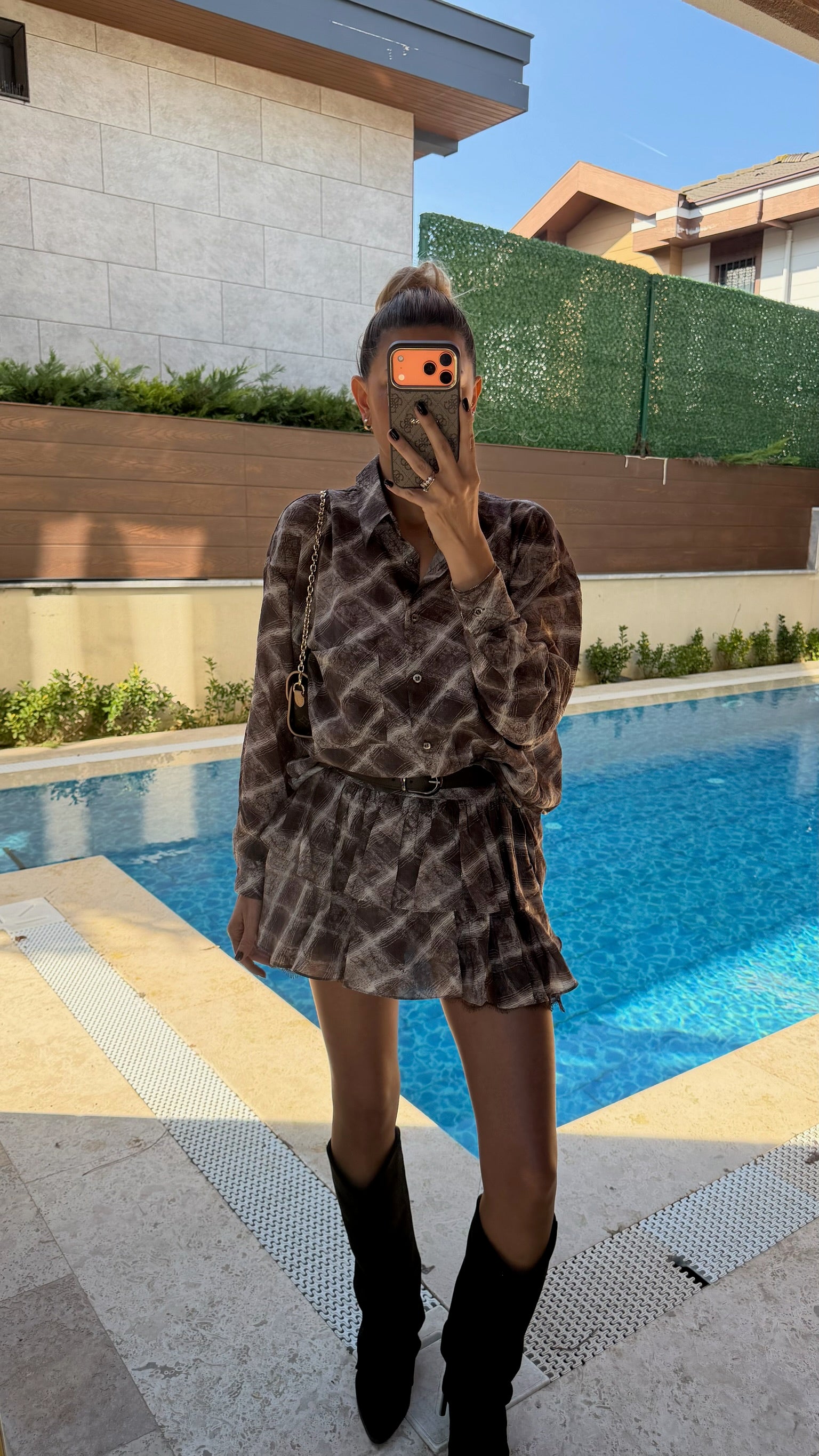 Ekose Desenli Kemerli Gömlek Etek Takım Kahve