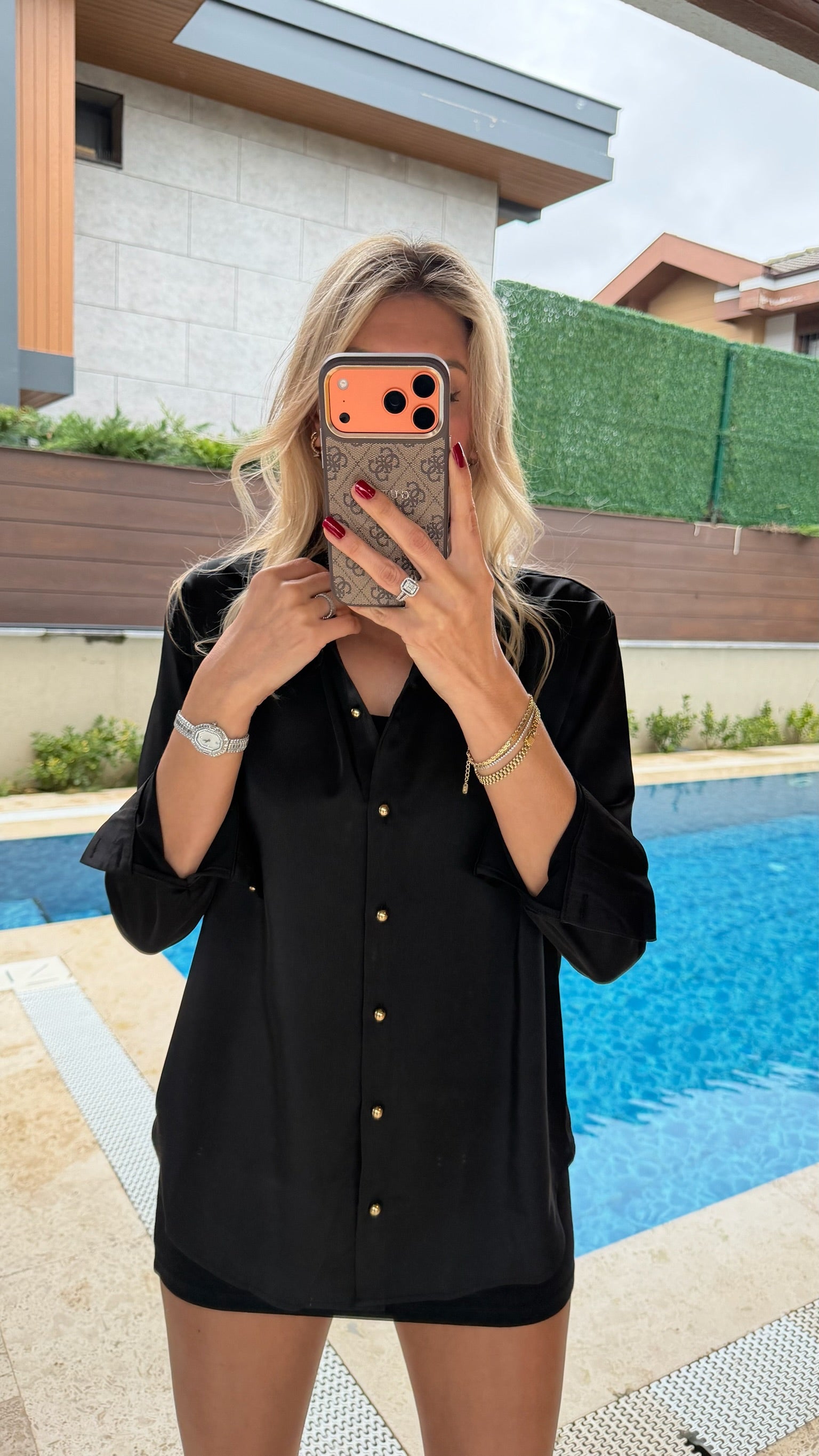 Kruvaze Yaka Gold Düğmeli Saten Gömlek Siyah