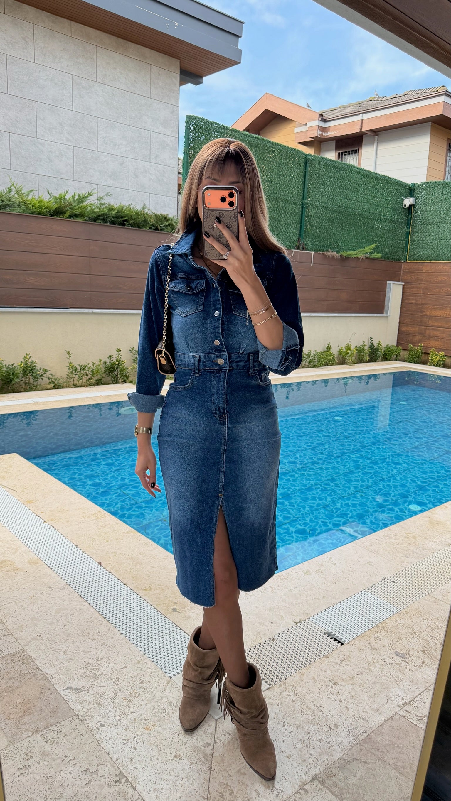 ZR Önü Yırtmaçlı Düğmeli Cep Detaylı Midi Kot Elbise