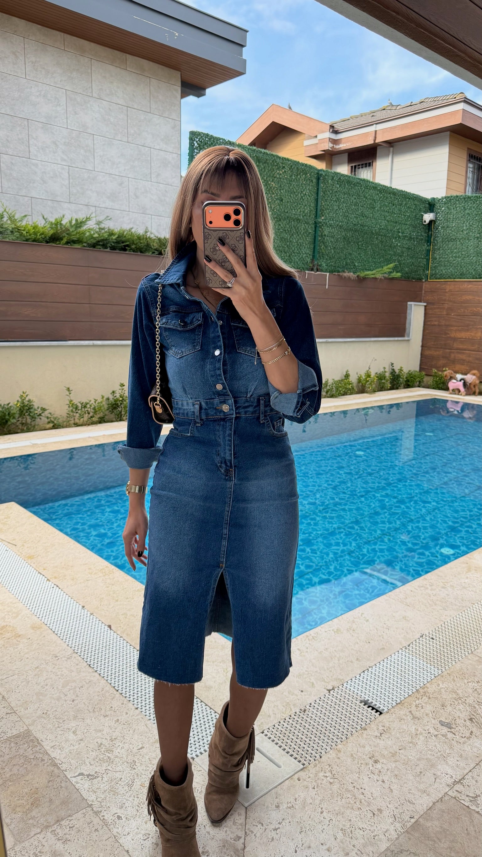 ZR Önü Yırtmaçlı Düğmeli Cep Detaylı Midi Kot Elbise