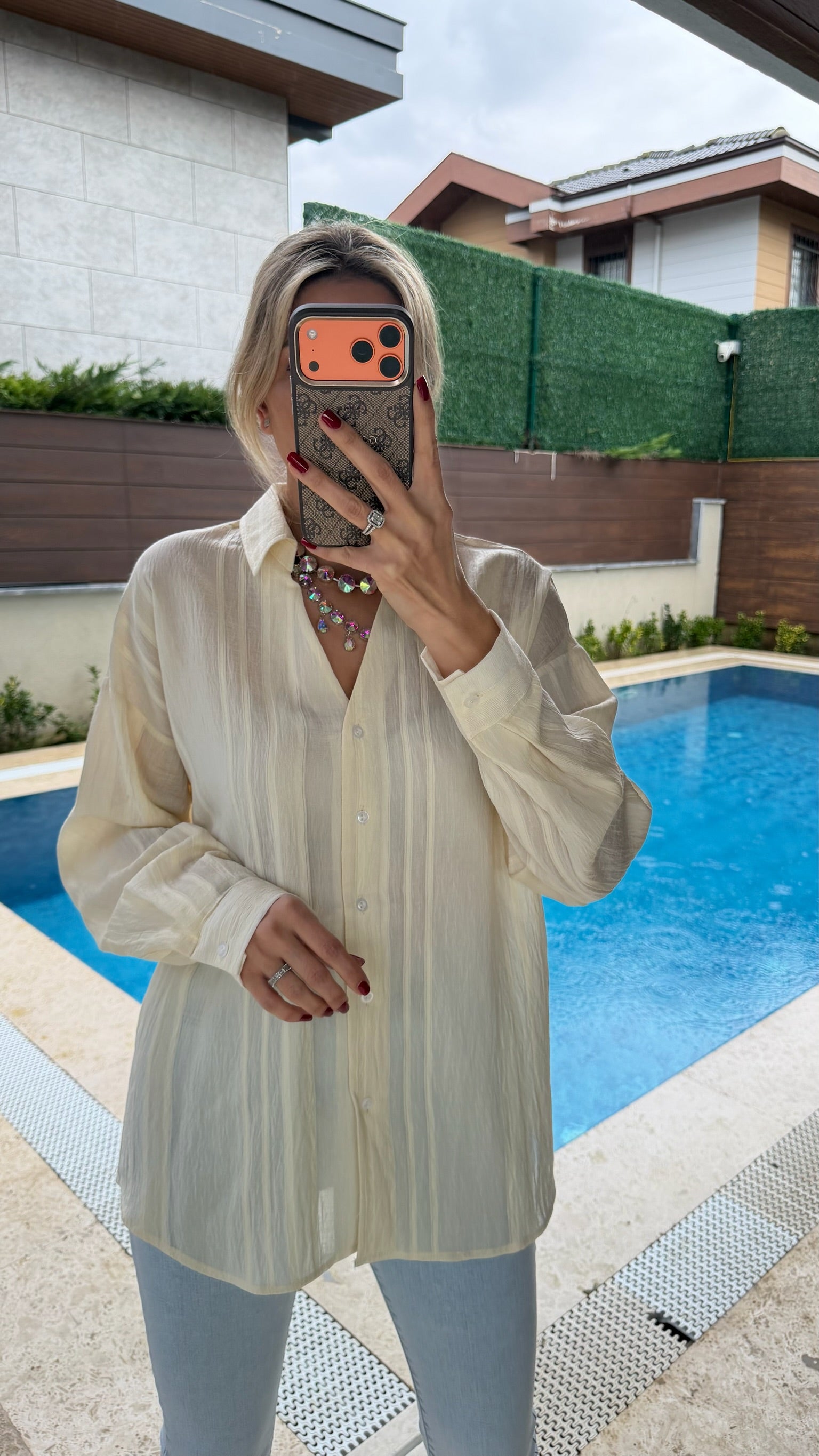 Kendinden Desenli Transparan Gömlek Krem