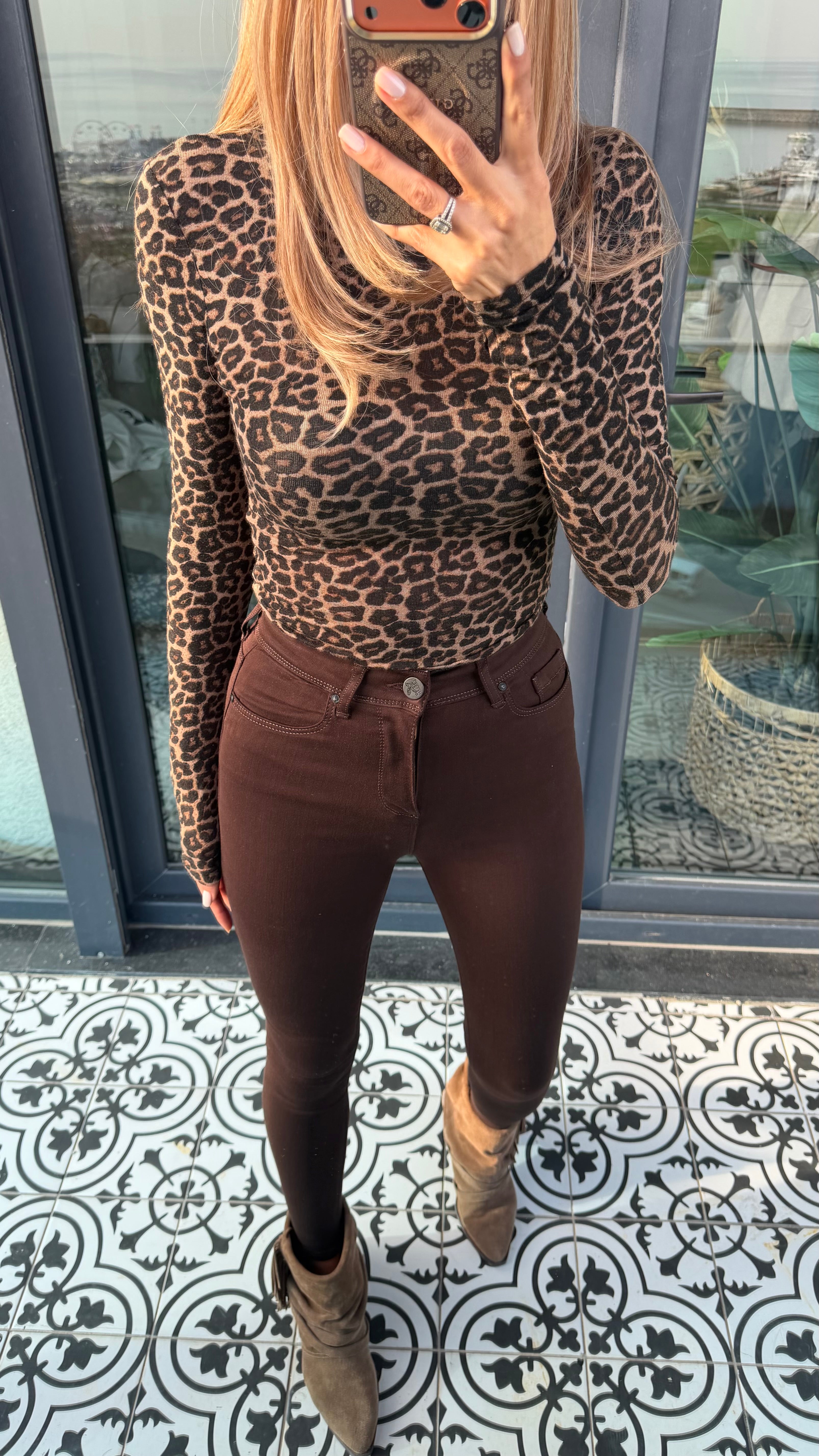 Leopar Büzgü Detaylı Kaşmir Bluz