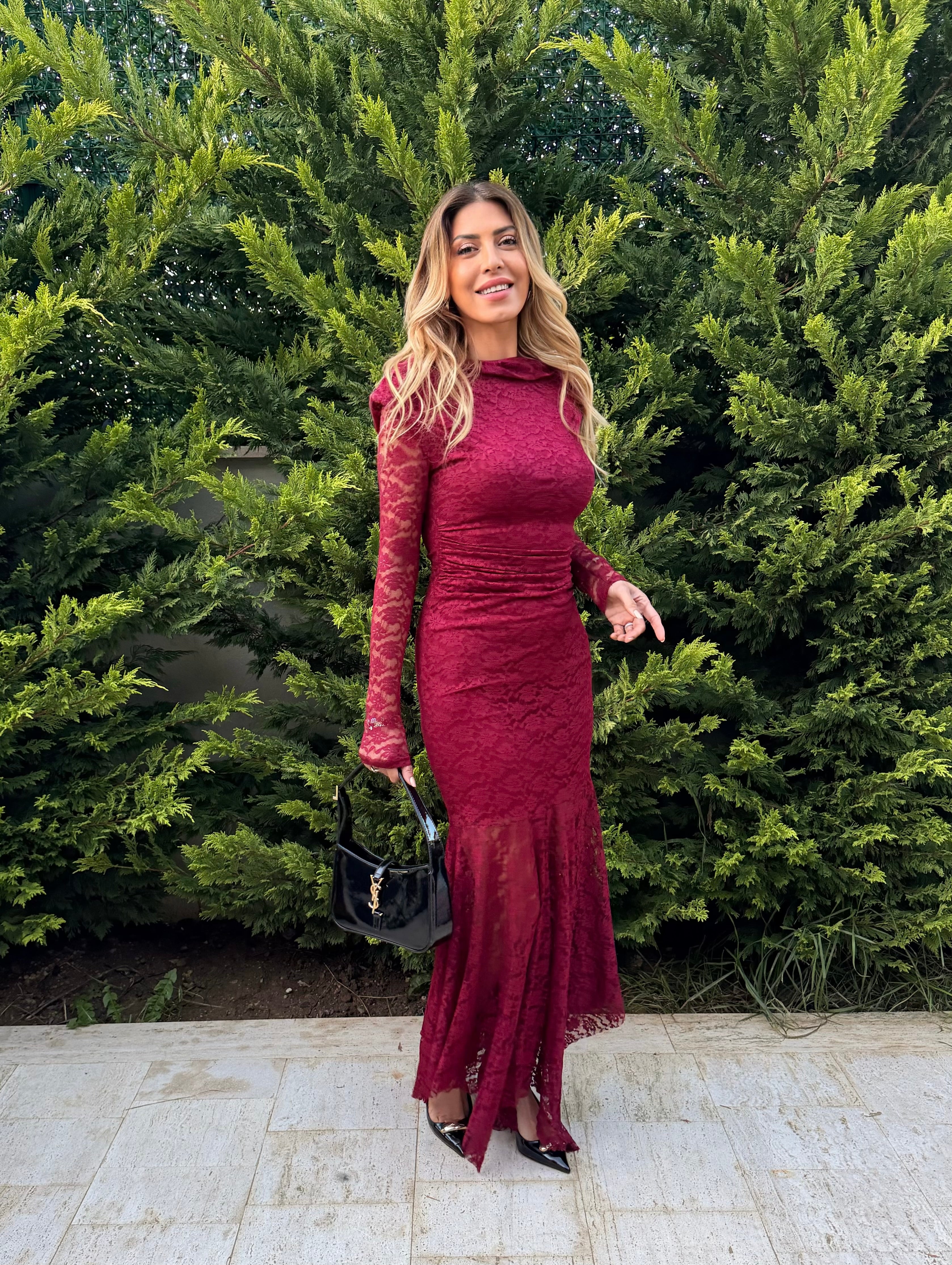 Olaa Omuz Vatkalı Dantelli Elbise Bordo