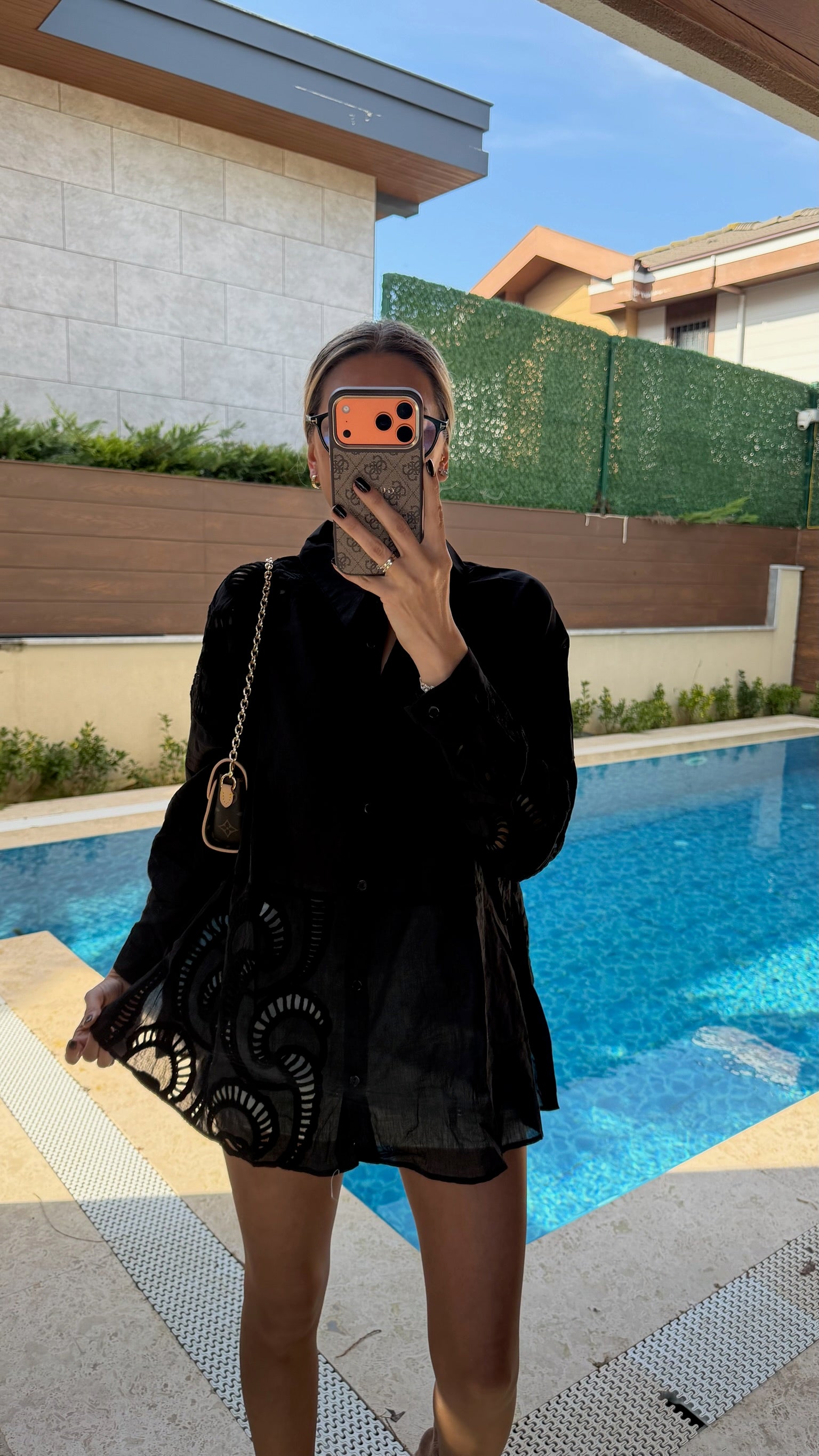 İşlemeli Tasarım Keten Gömlek Siyah