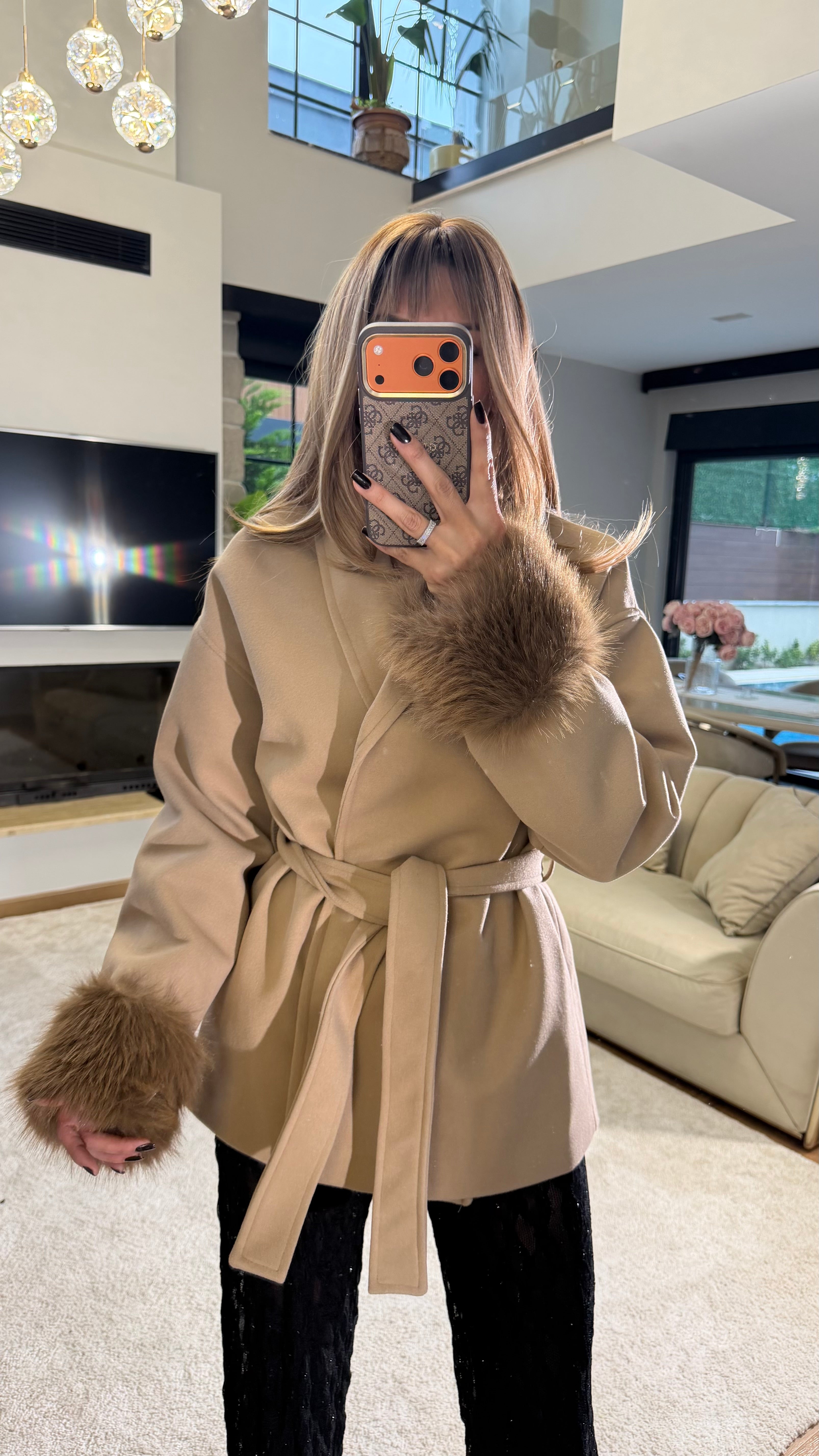 Kolu Kürklü Kaşe Kaban Bej