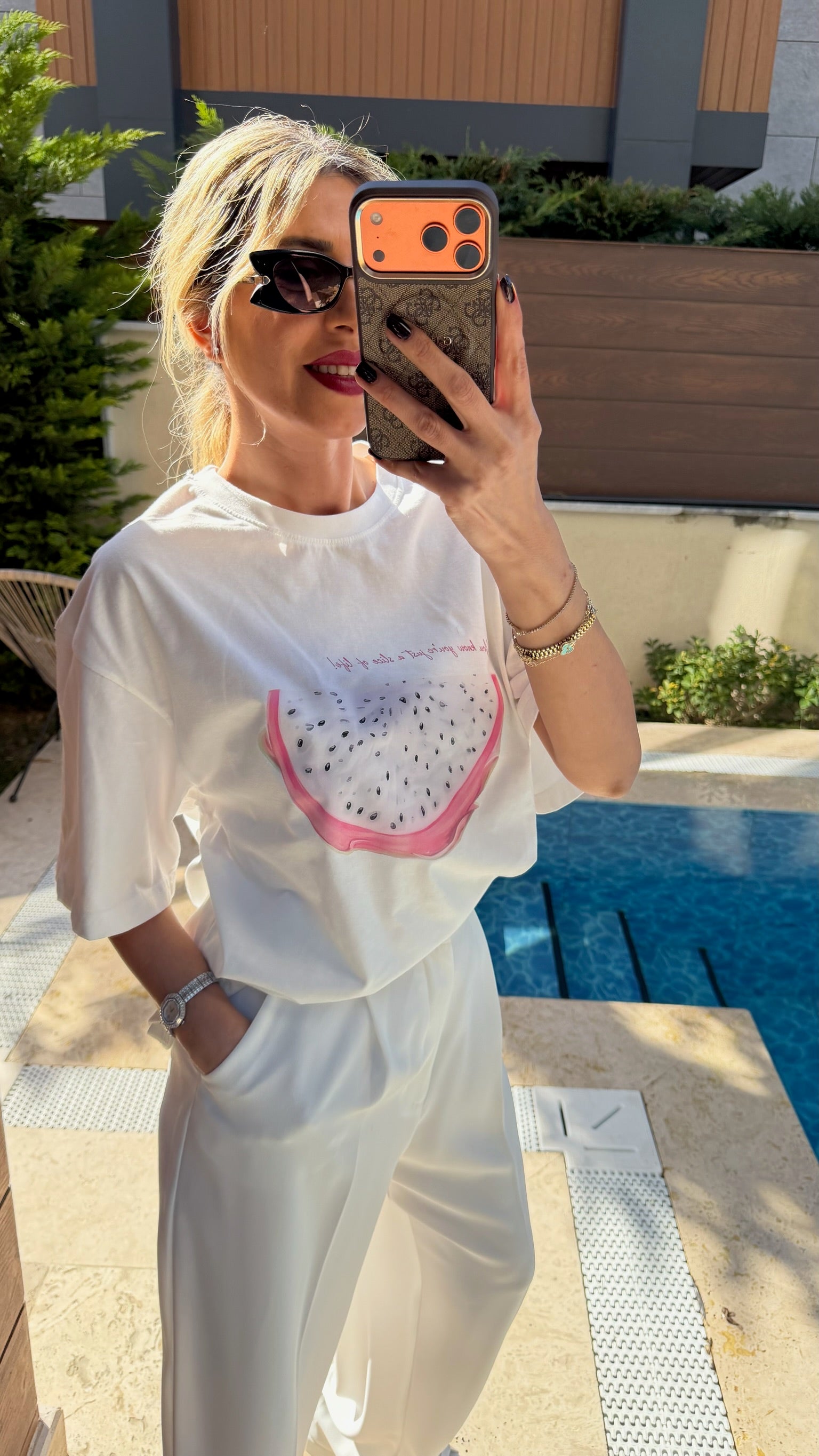 Meyve Baskılı Oversize Tişört Beyaz