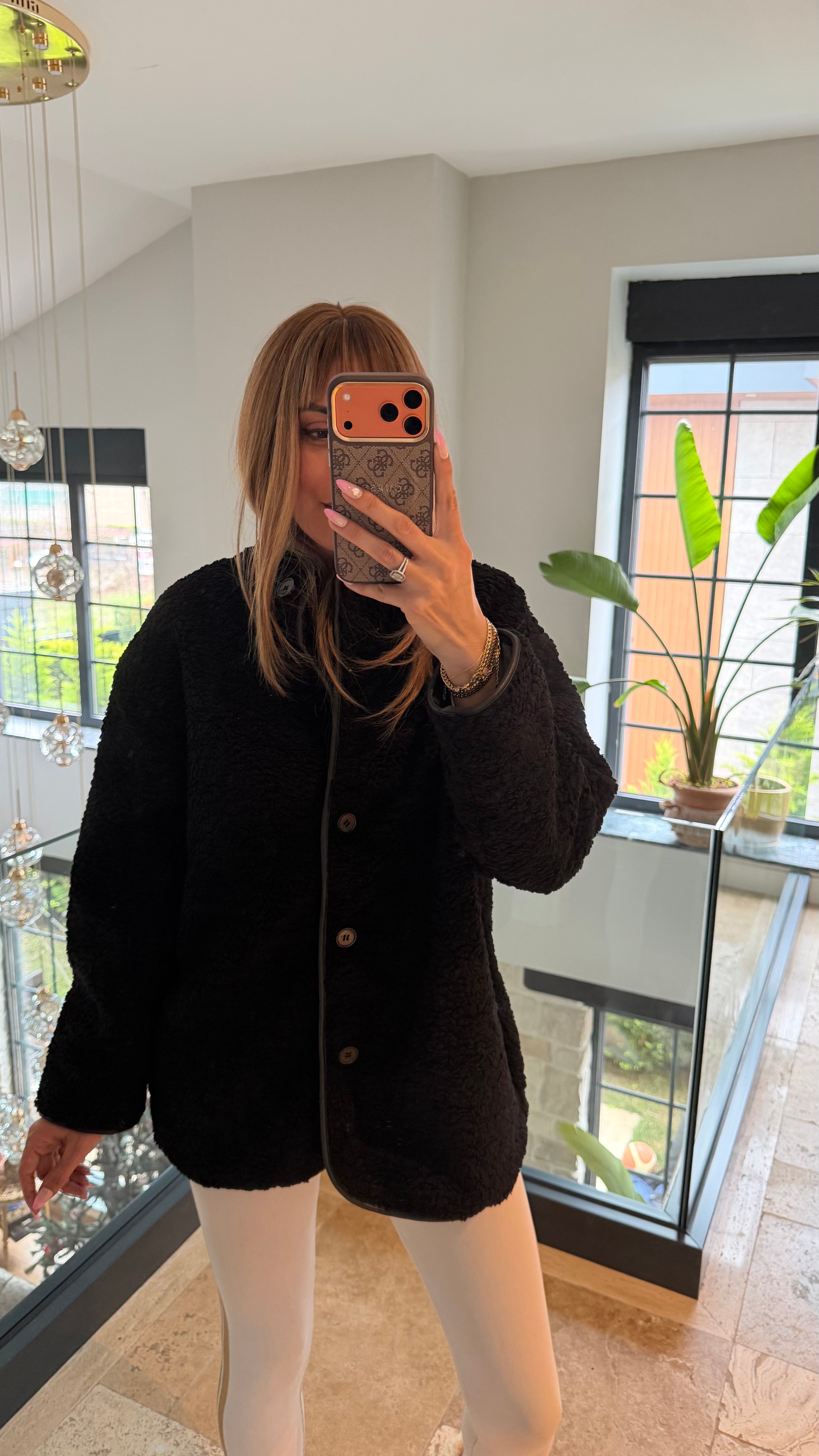 Düğmeli Deri Detaylı Peluş Oversize Ceket Siyah