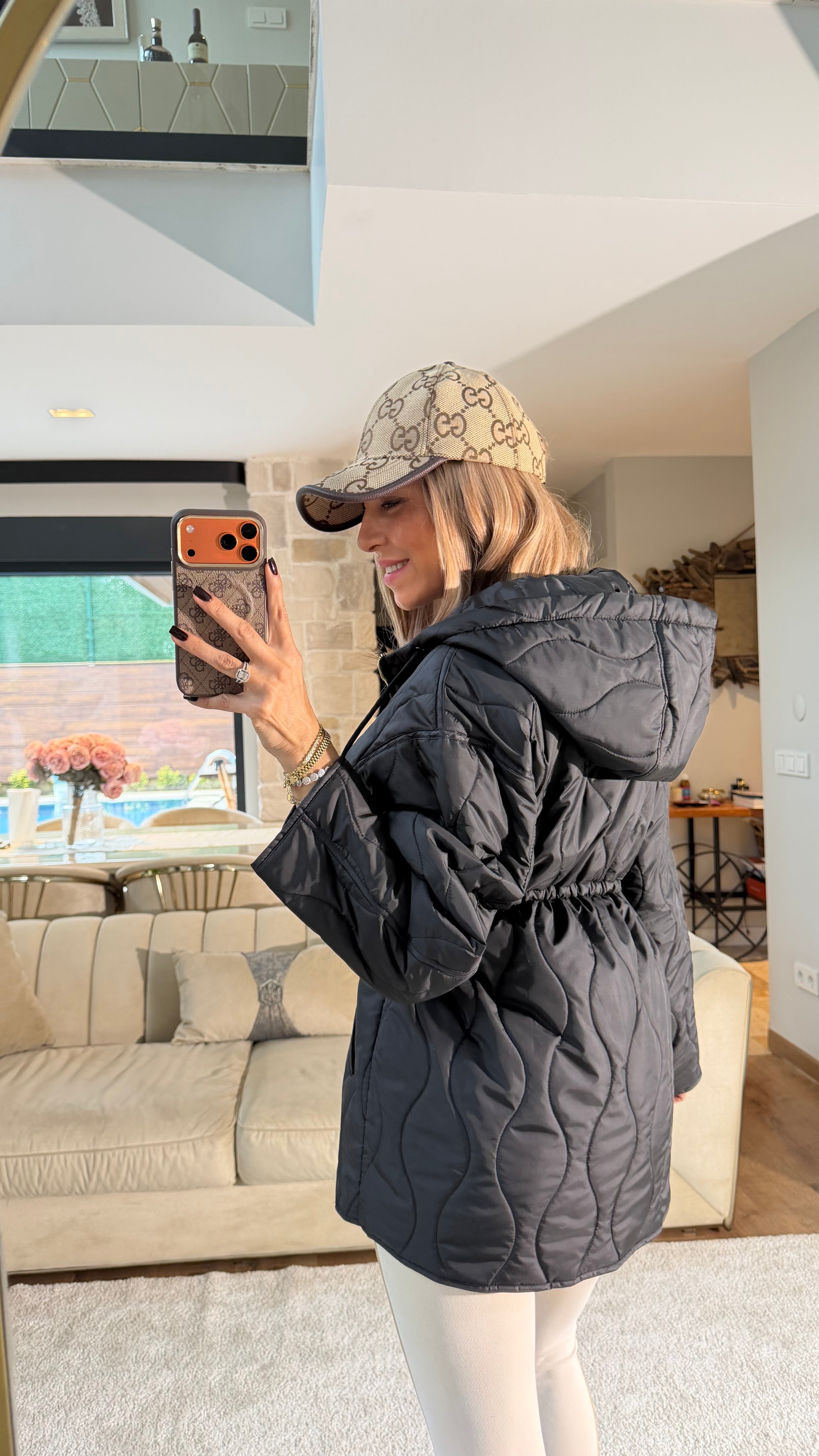 Baklava Desenli Kapüşonlu Şişme Mont Siyah