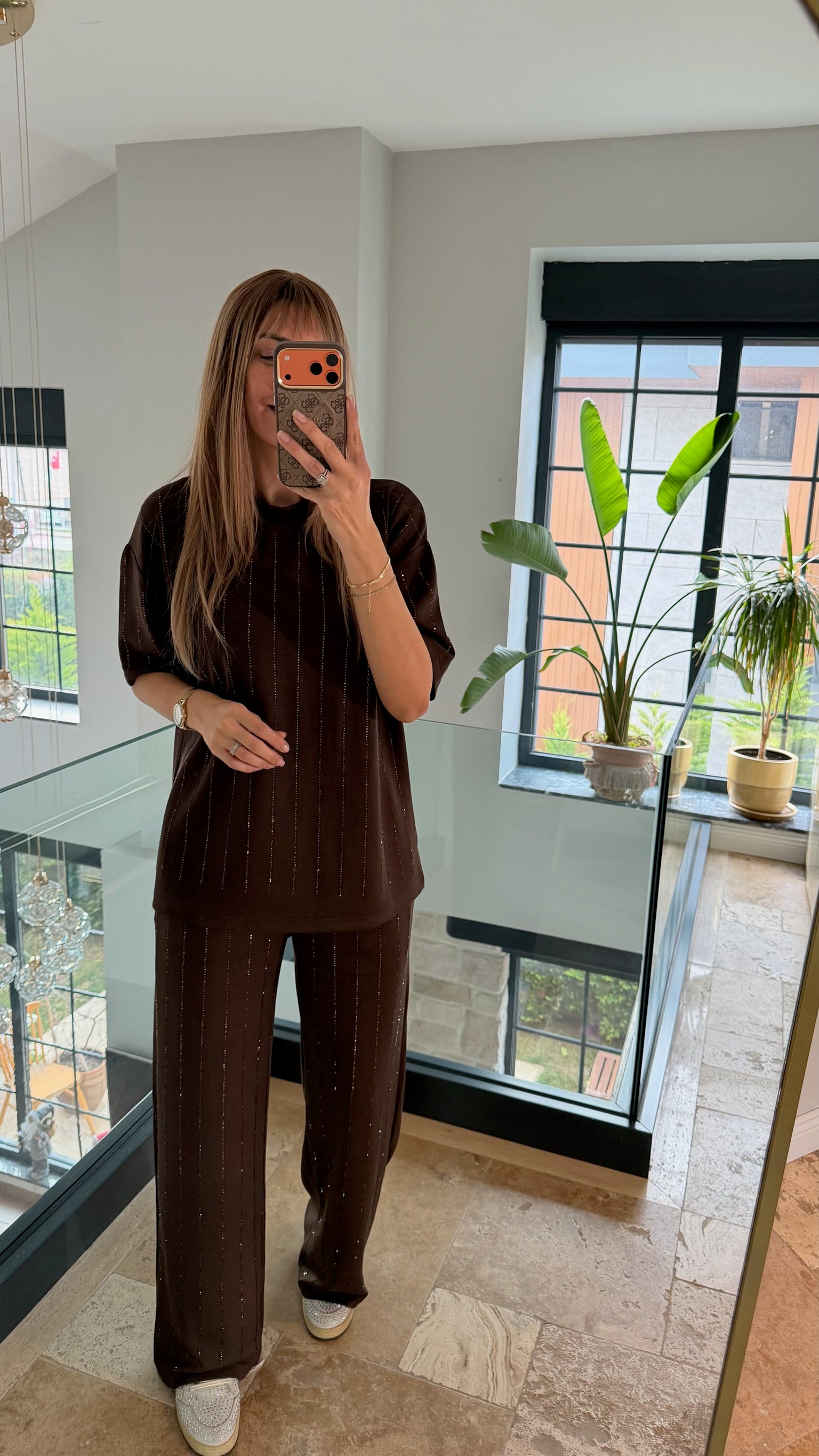 Şerit Taş Detaylı İkili Tişört Takım Acı Kahve