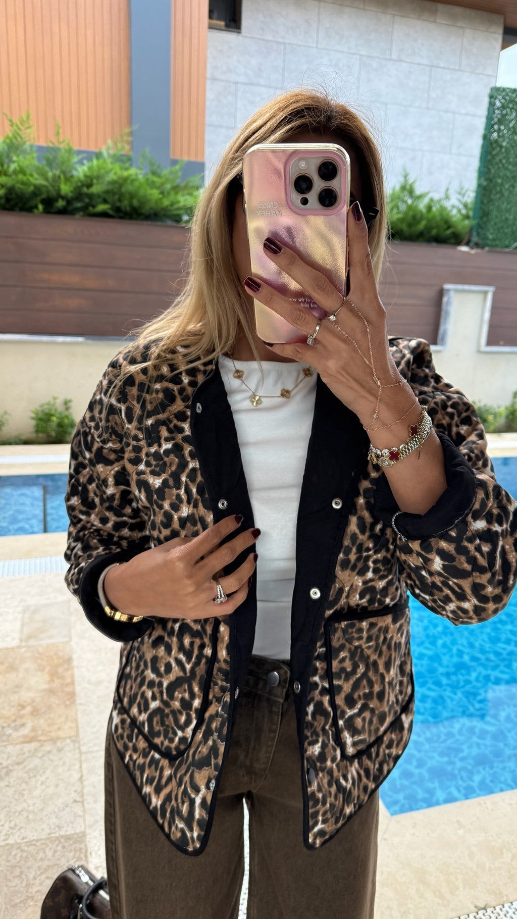 Leopar Desenli Kapitone Ceket
