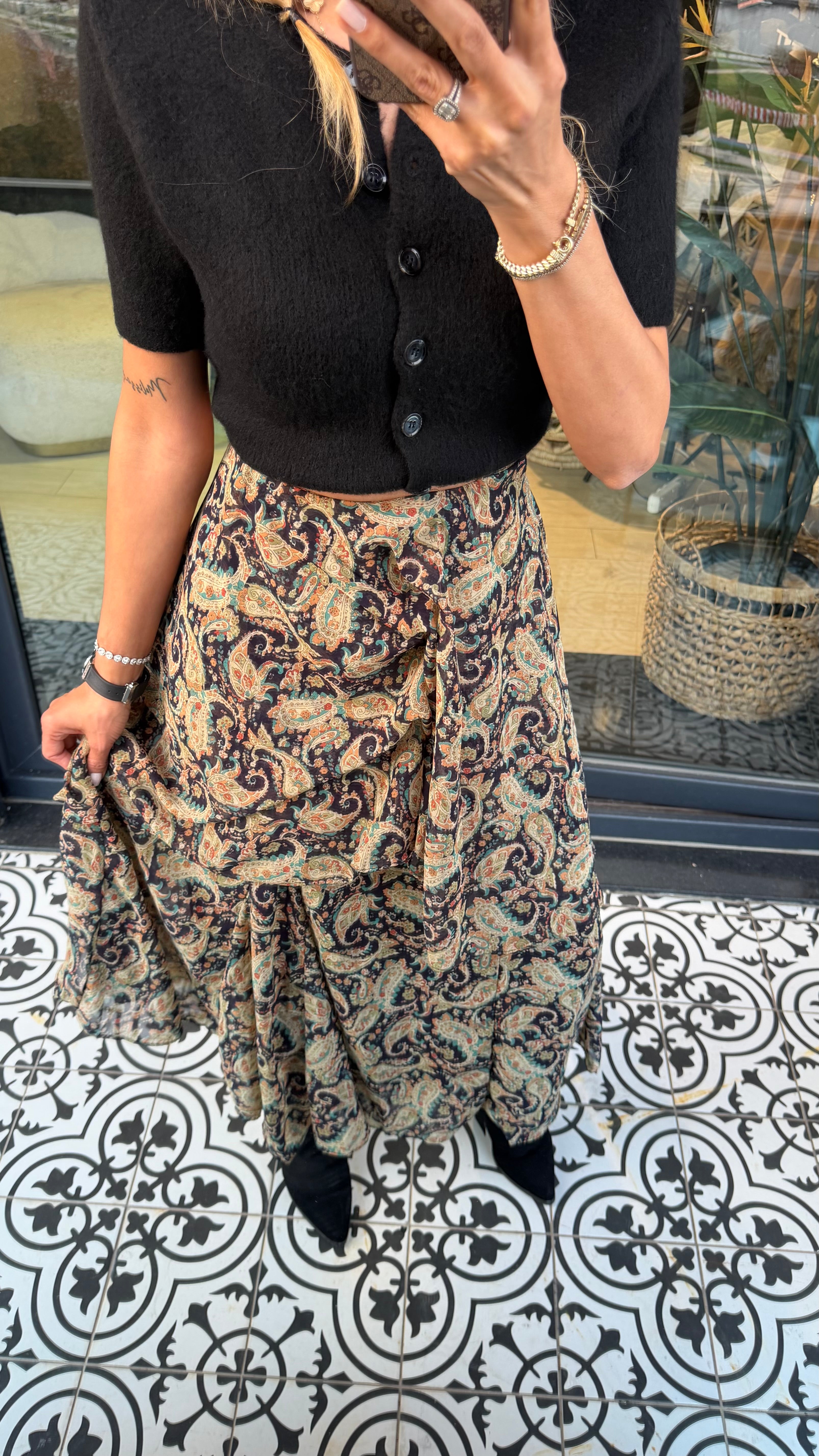 Yırtmaçlı tül detaylı fermuarlı çok renkli etek