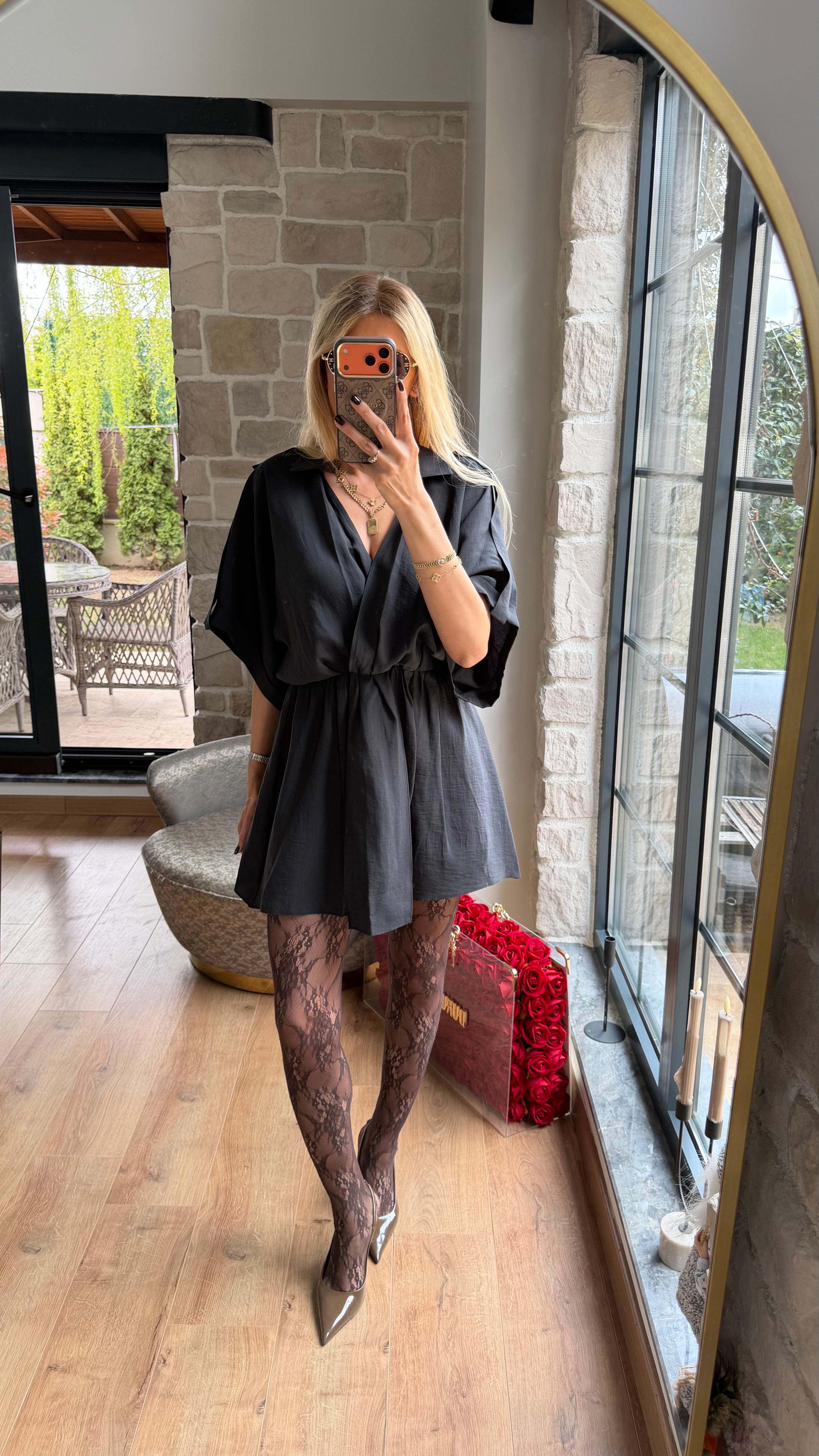 Modal V Yaka Belden Büzgülü Salaş Kesim Mini Elbise Siyah