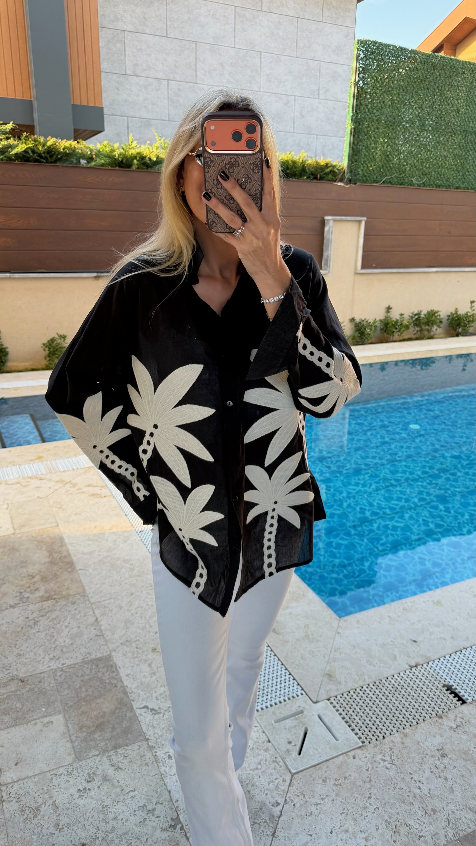 Palmiye İşlemeli Uzun Kollu Keten Gömlek Siyah