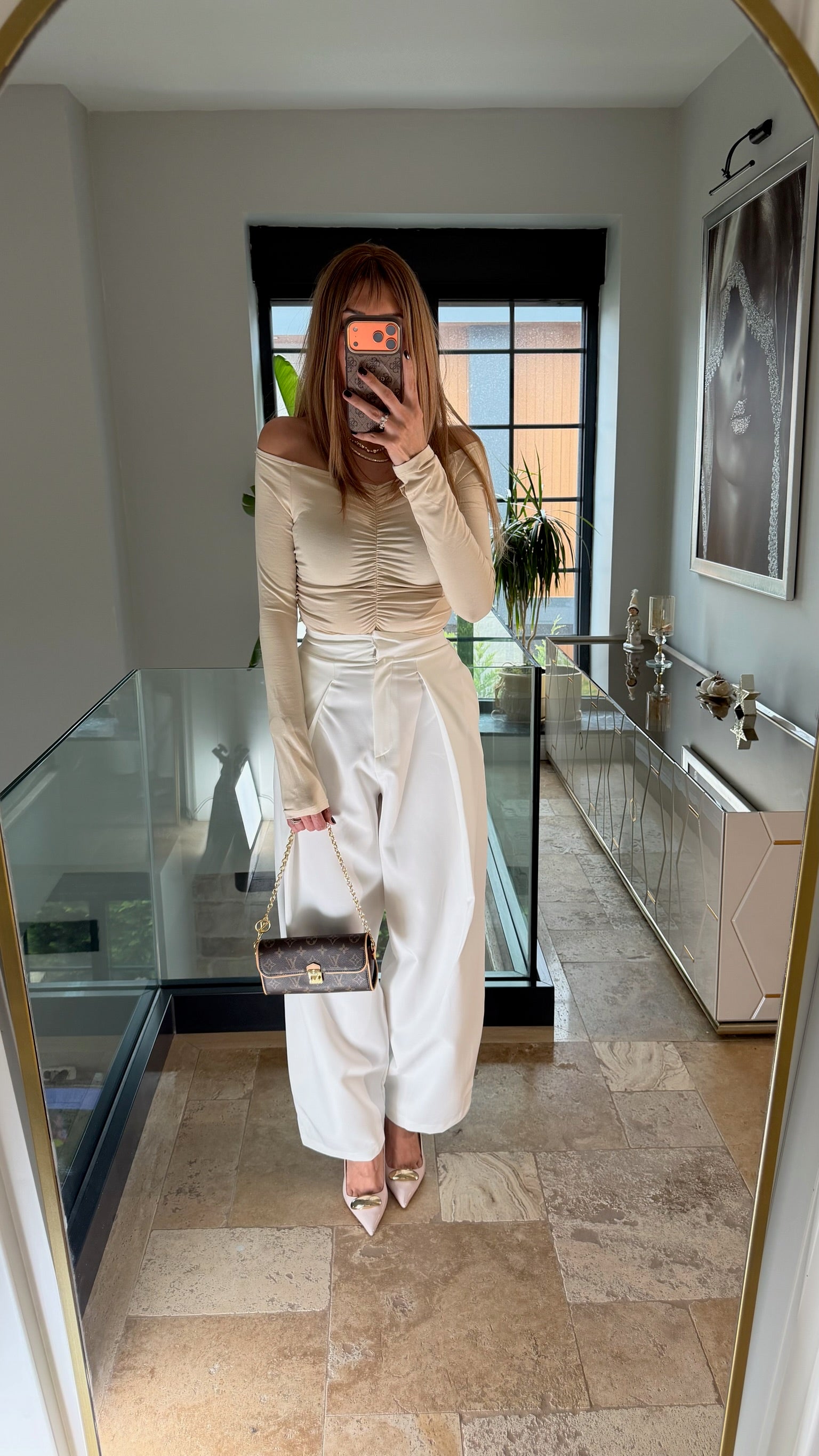 Yüksek Bel Pileli Balon Kumaş Pantolon Beyaz