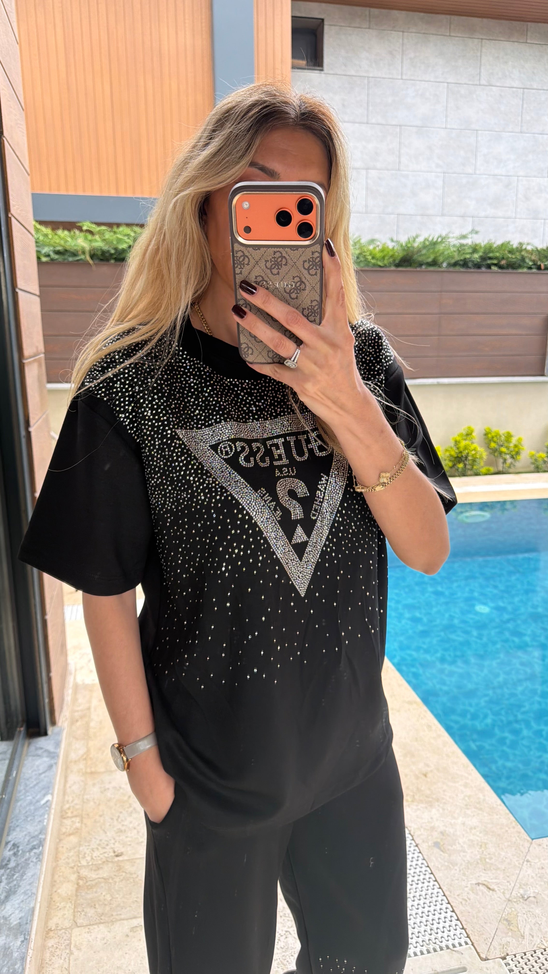 Guss Taşlı Takım Siyah