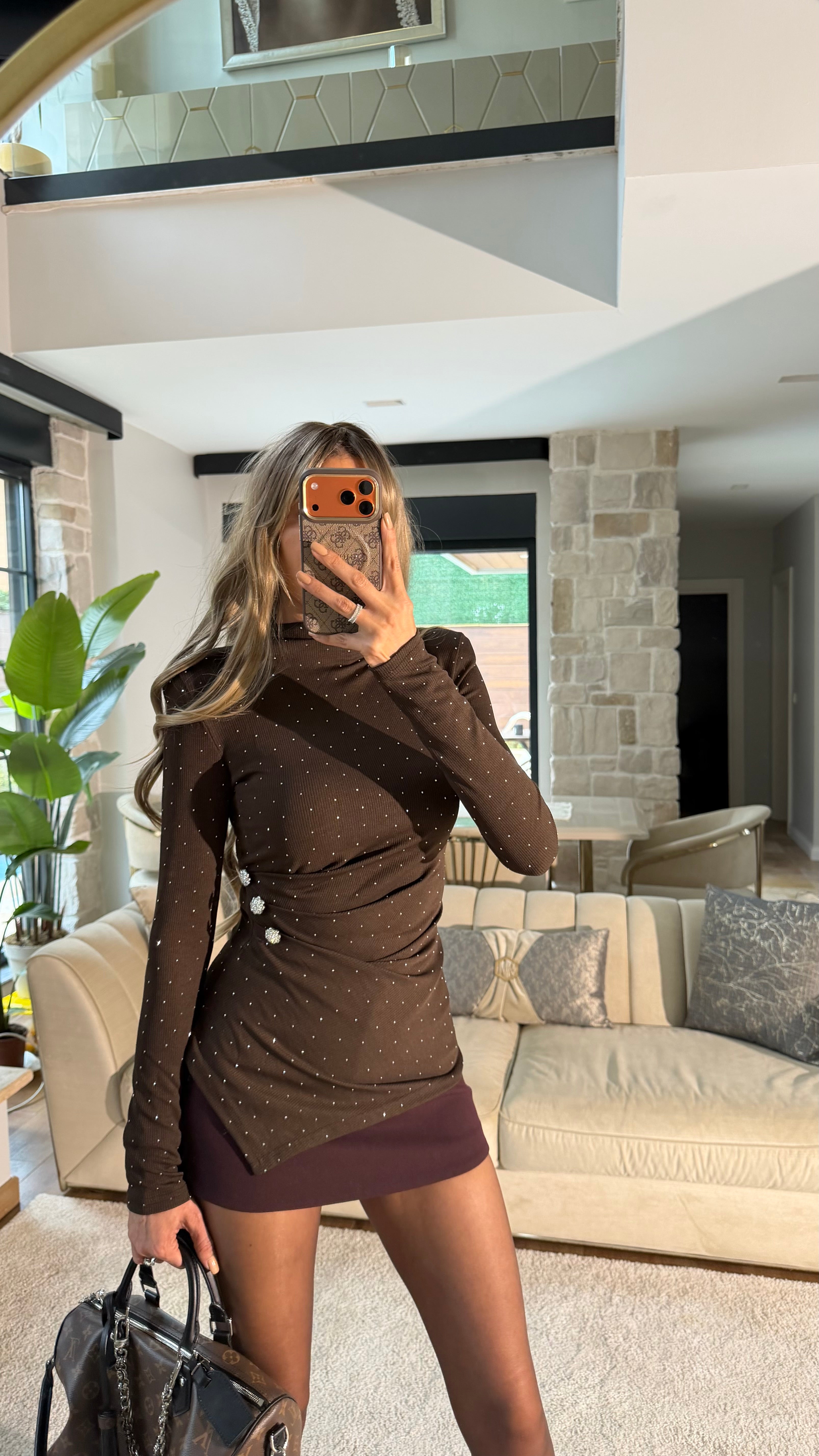 Dik Yaka Omuz Vatkalı Taşlı Bluz Acı Kahve