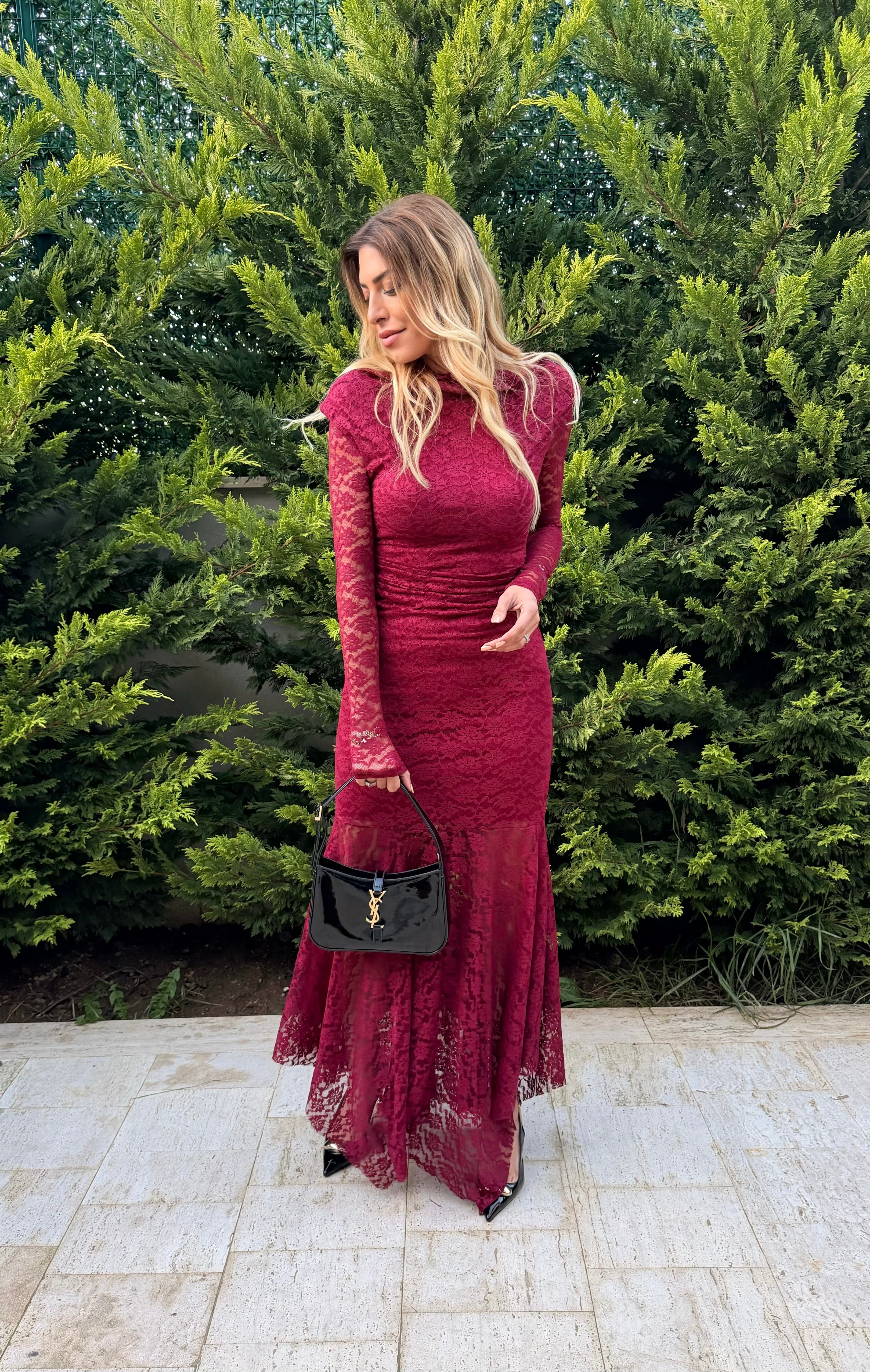 Olaa Omuz Vatkalı Dantelli Elbise Bordo