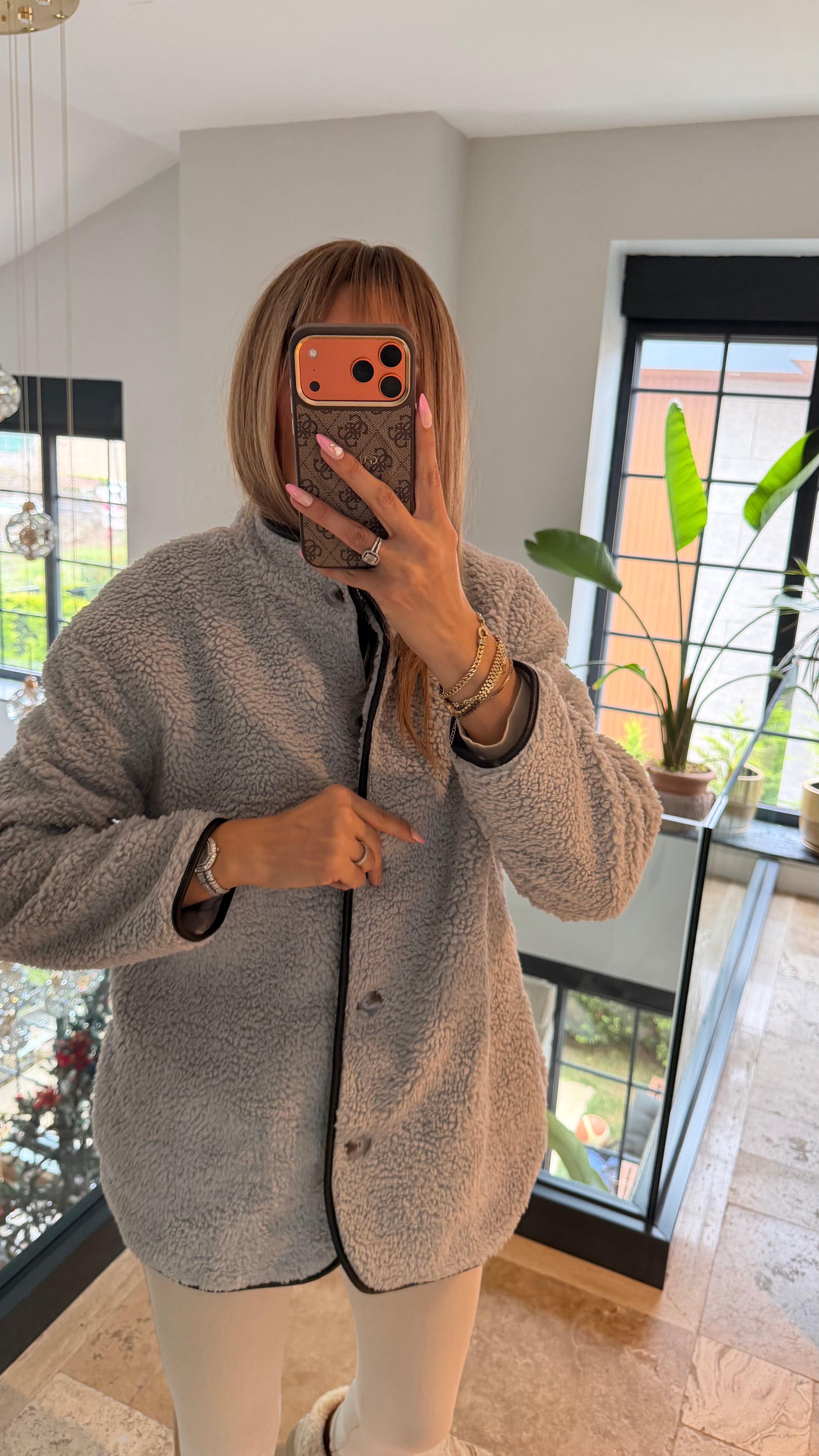 Düğmeli Deri Detaylı Peluş Oversize Ceket Gri