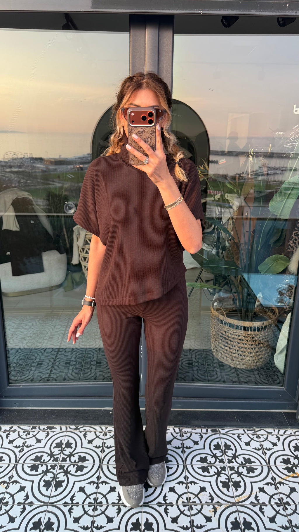 Kısa kollu ispanyol paça ikili takım kahverengi