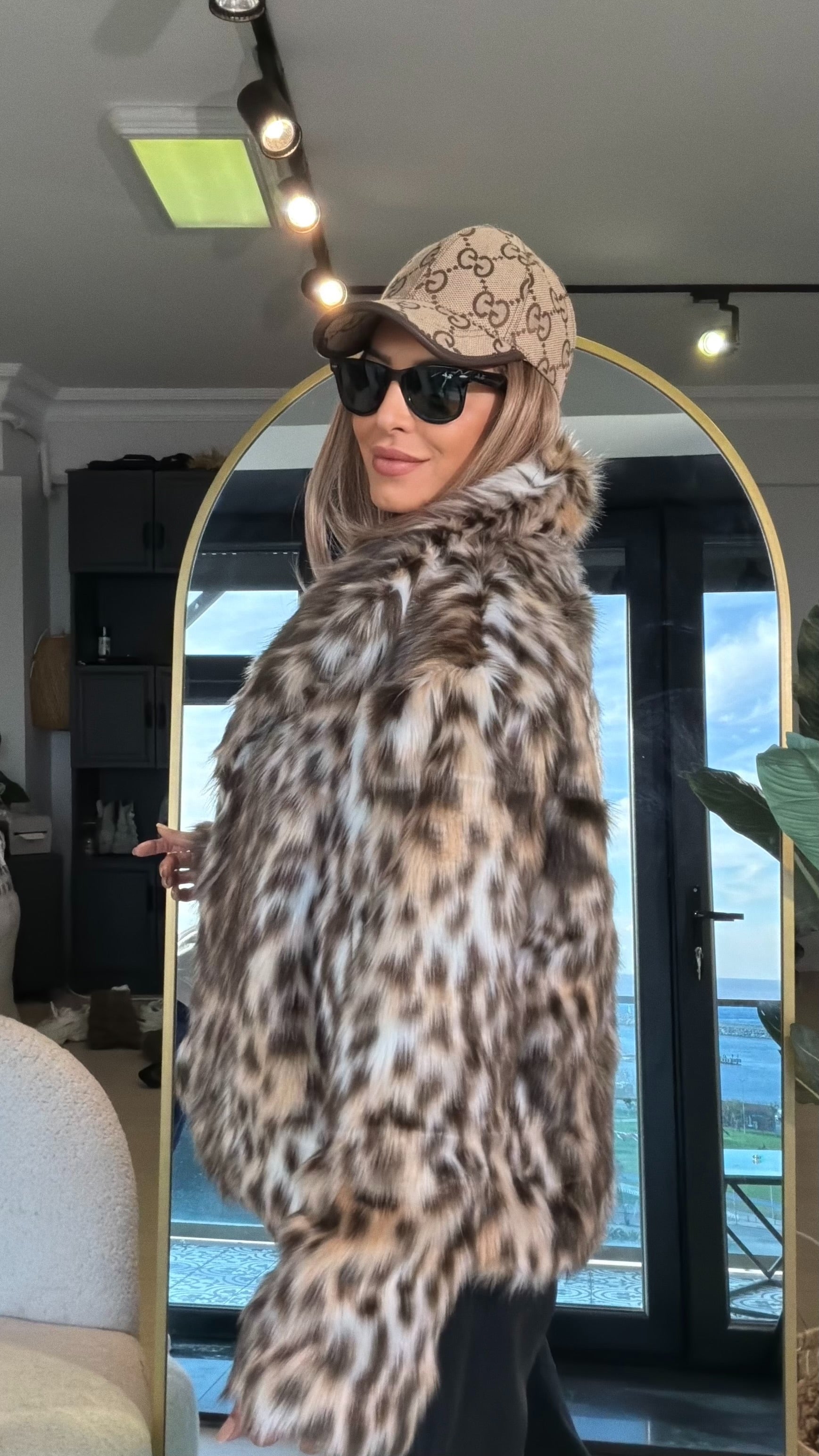 İthal Şal Yaka Leopar Desenli Suni Kürk