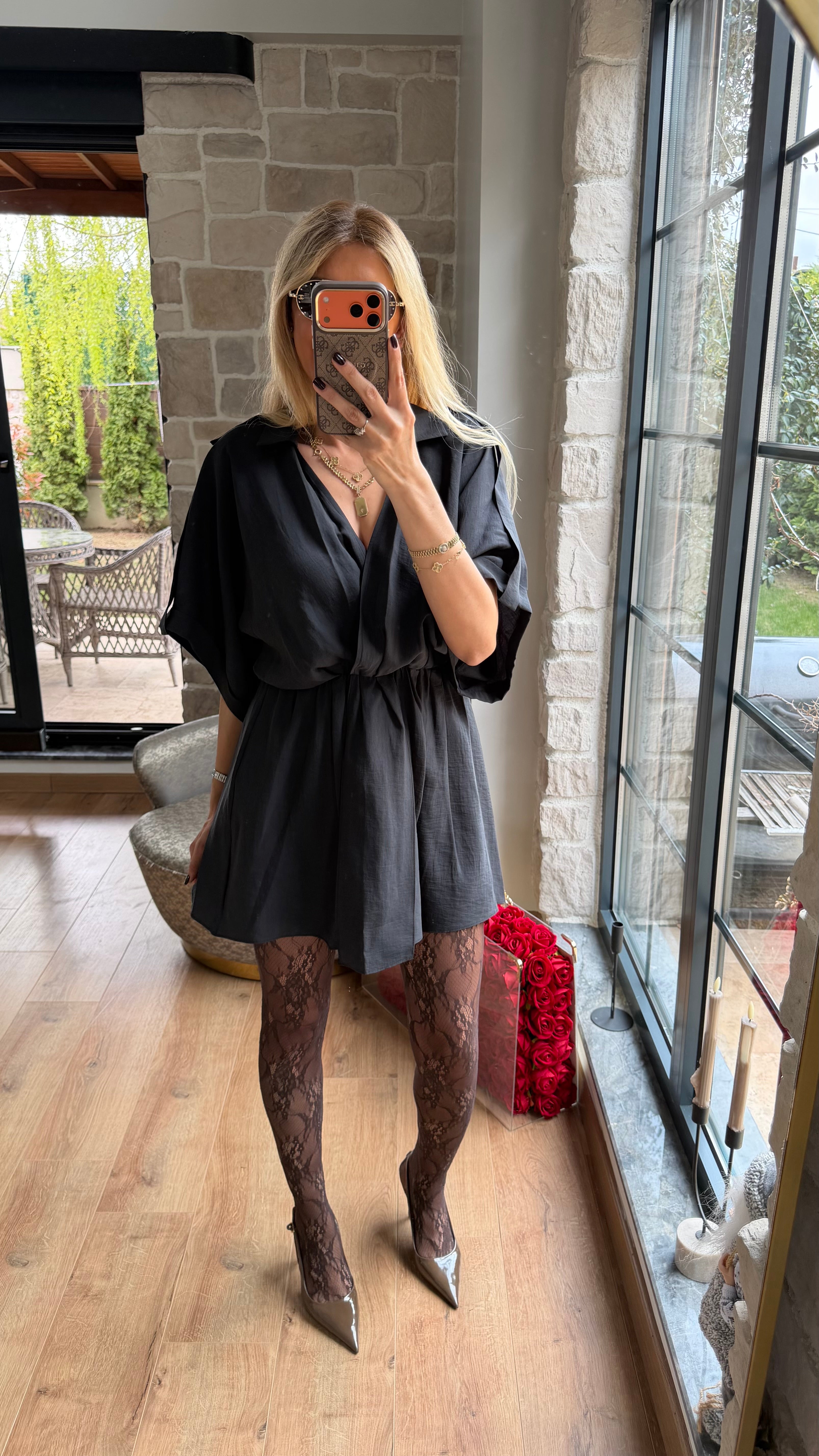 Modal V Yaka Belden Büzgülü Salaş Kesim Mini Elbise Siyah