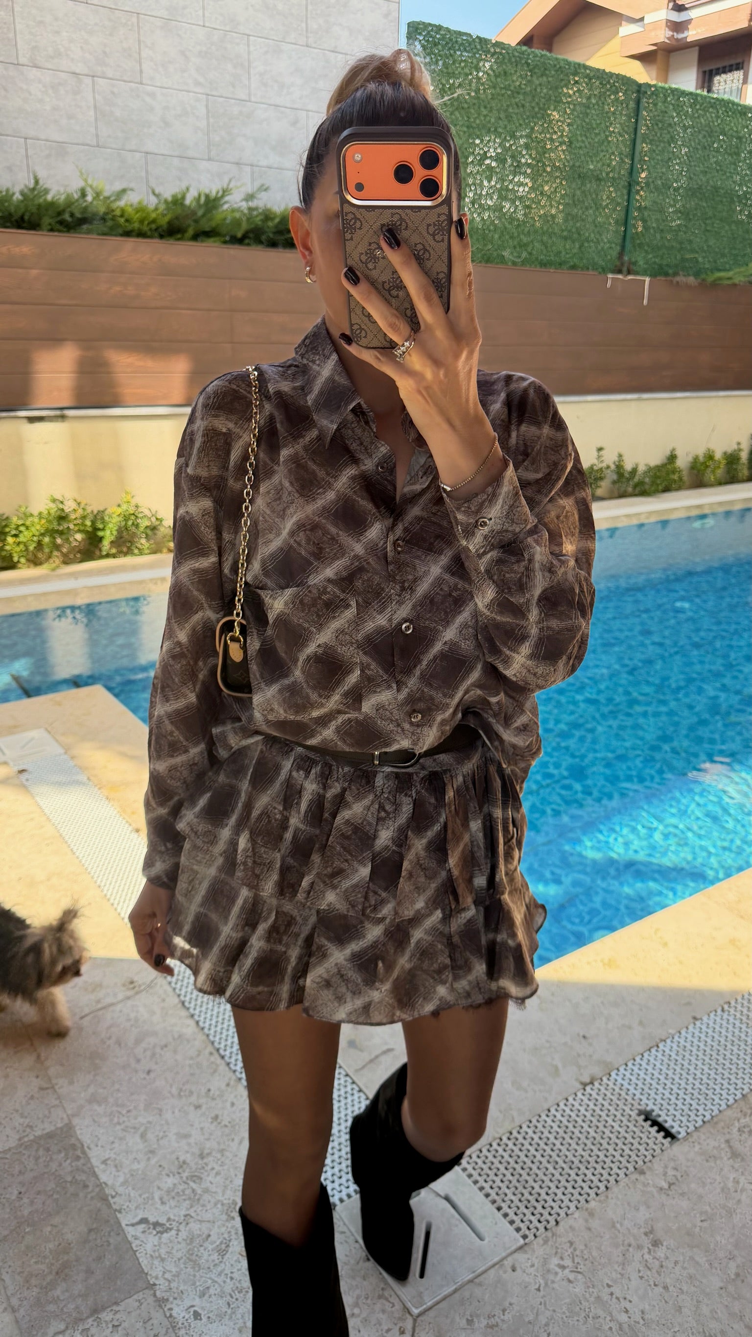 Ekose Desenli Kemerli Gömlek Etek Takım Kahve