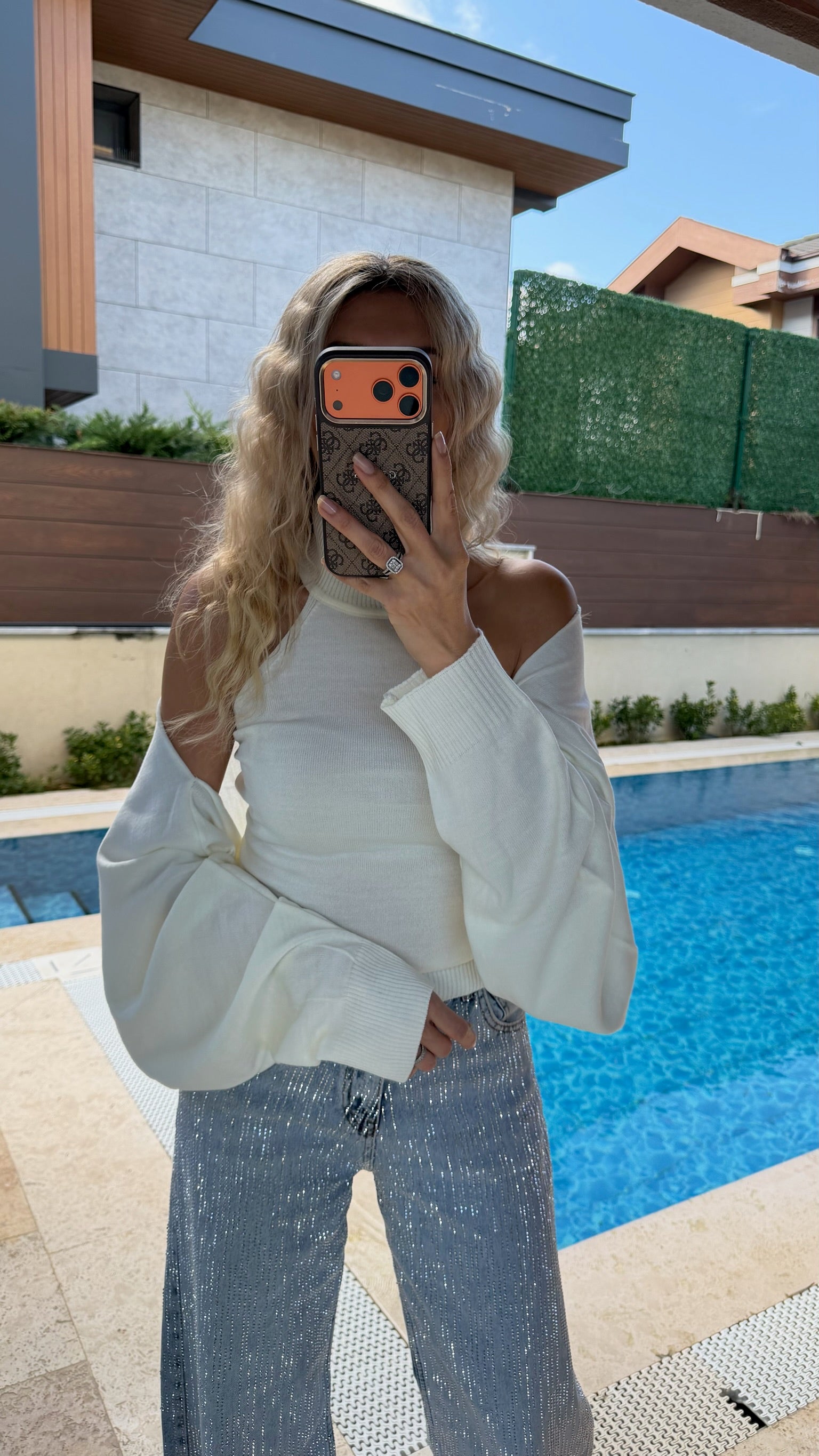 Bolero Sırtı Açık Boğazlı İkili Triko Takım Beyaz