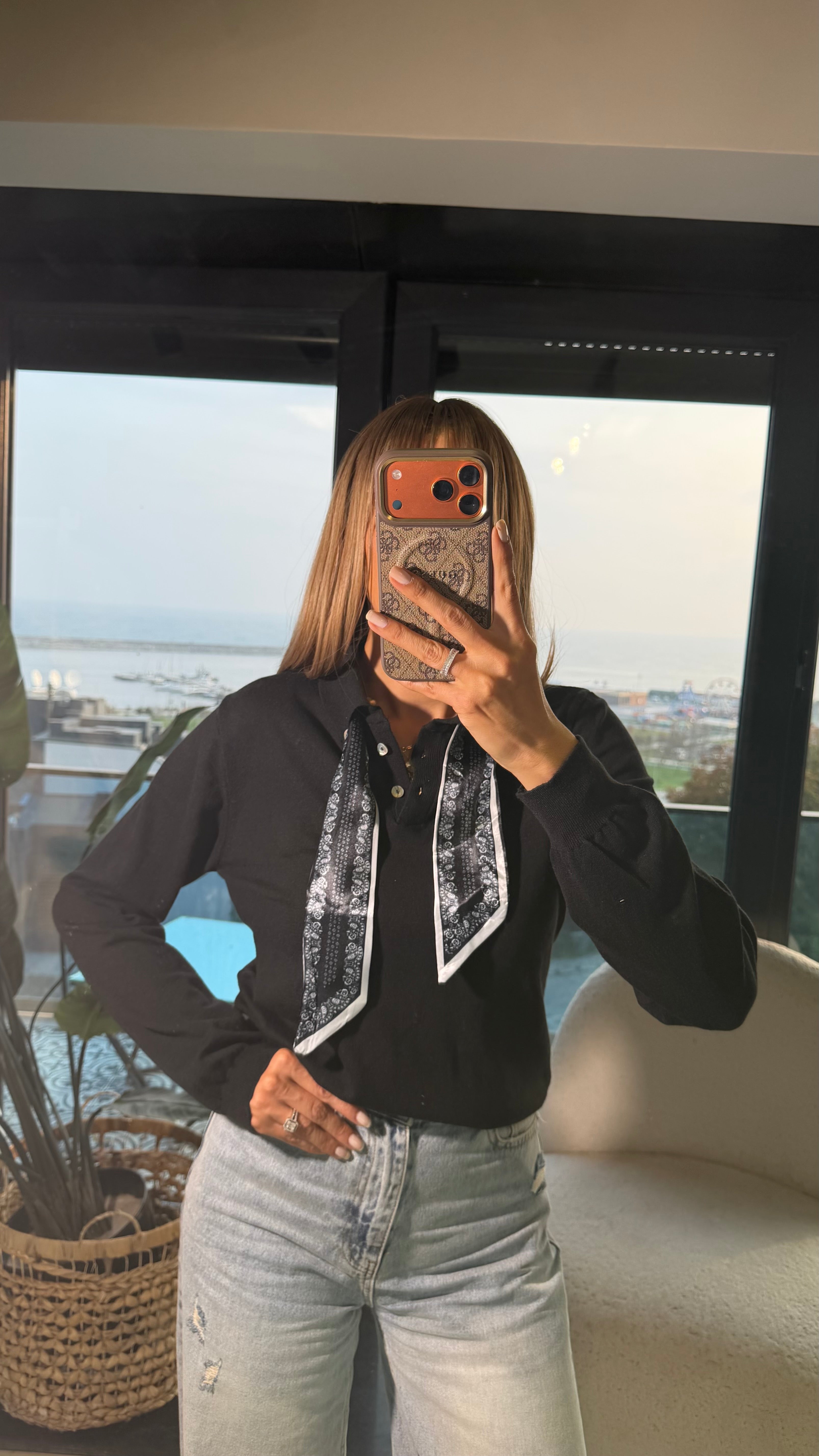 Polo Yaka Fularlı İnce Triko siyah