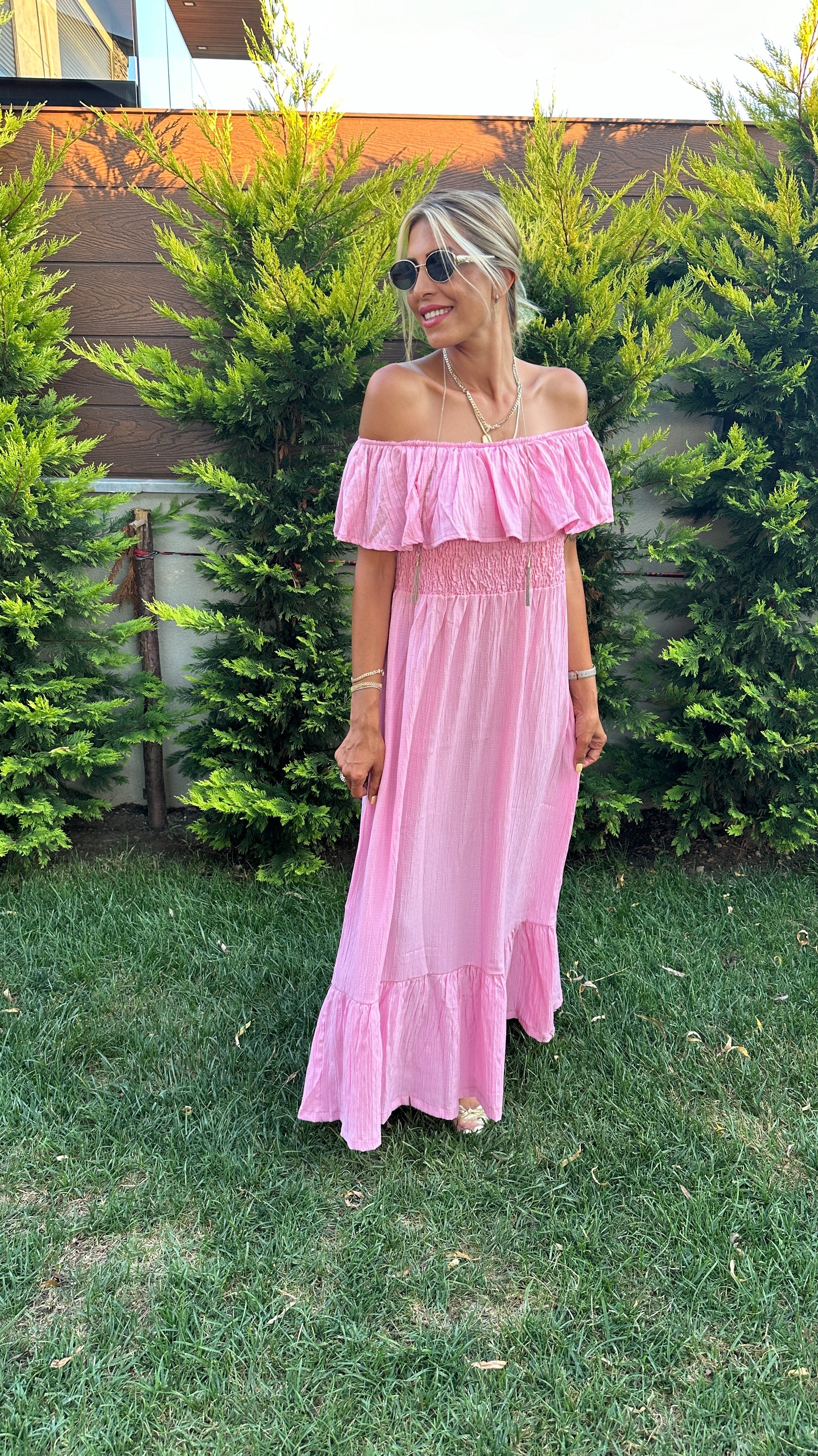 Madonna Yaka Pembe Elbise