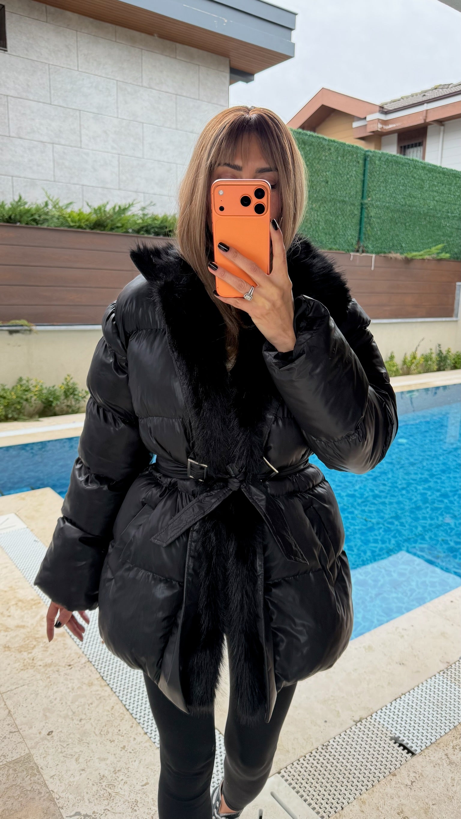 Yaka Kürk Detaylı Premium Mont Siyah