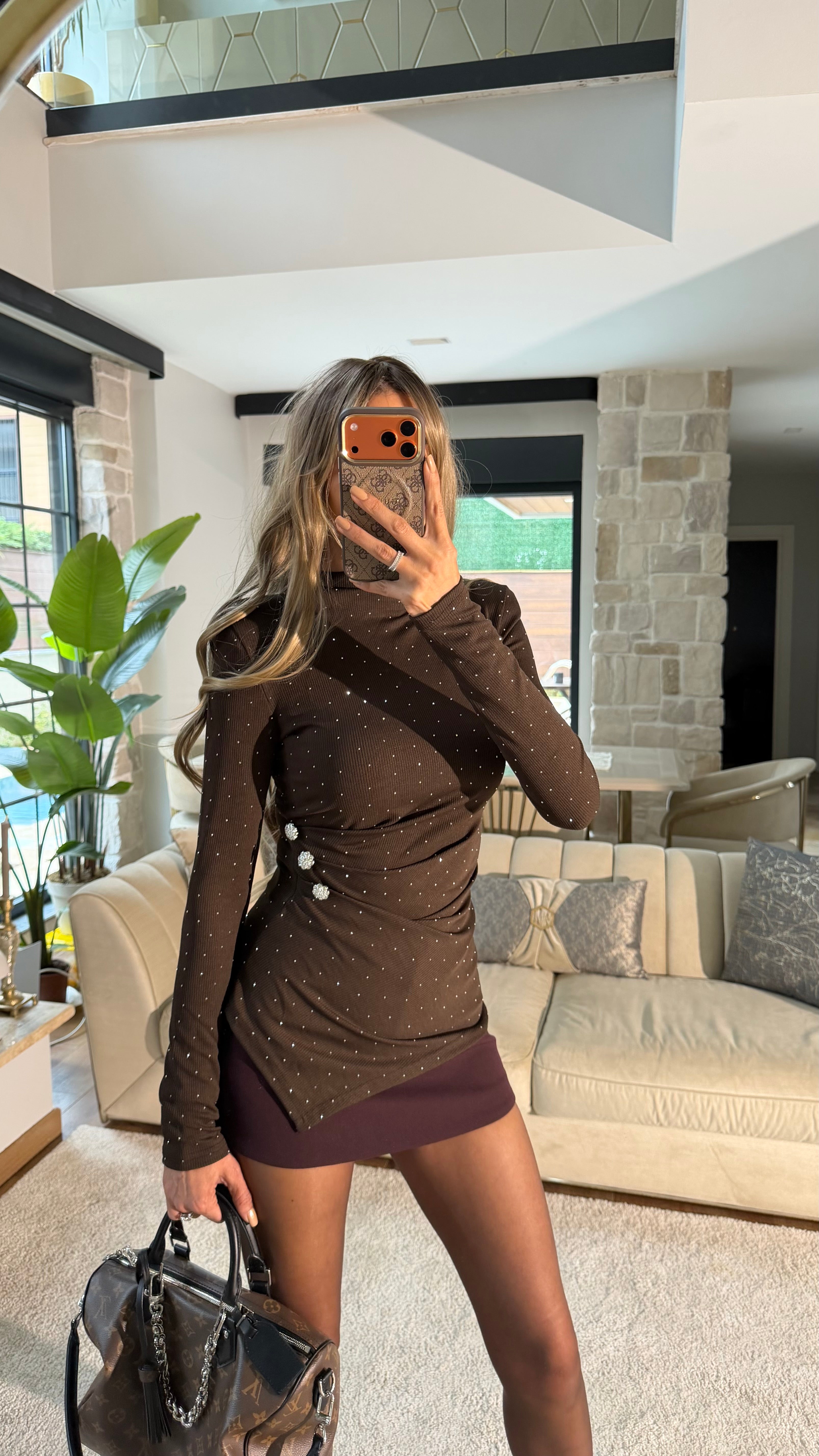 Dik Yaka Omuz Vatkalı Taşlı Bluz Acı Kahve