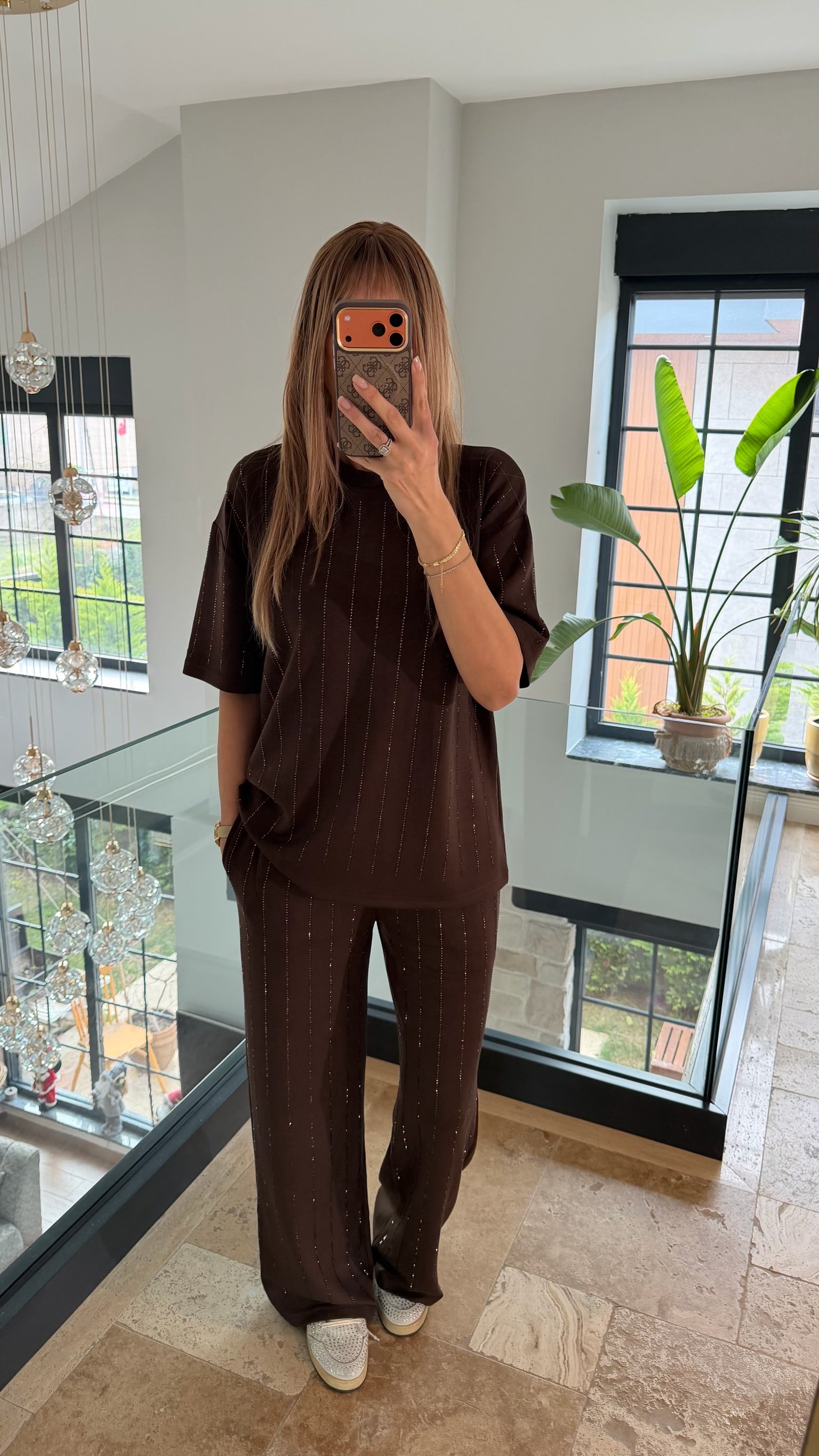 Şerit Taş Detaylı İkili Tişört Takım Acı Kahve