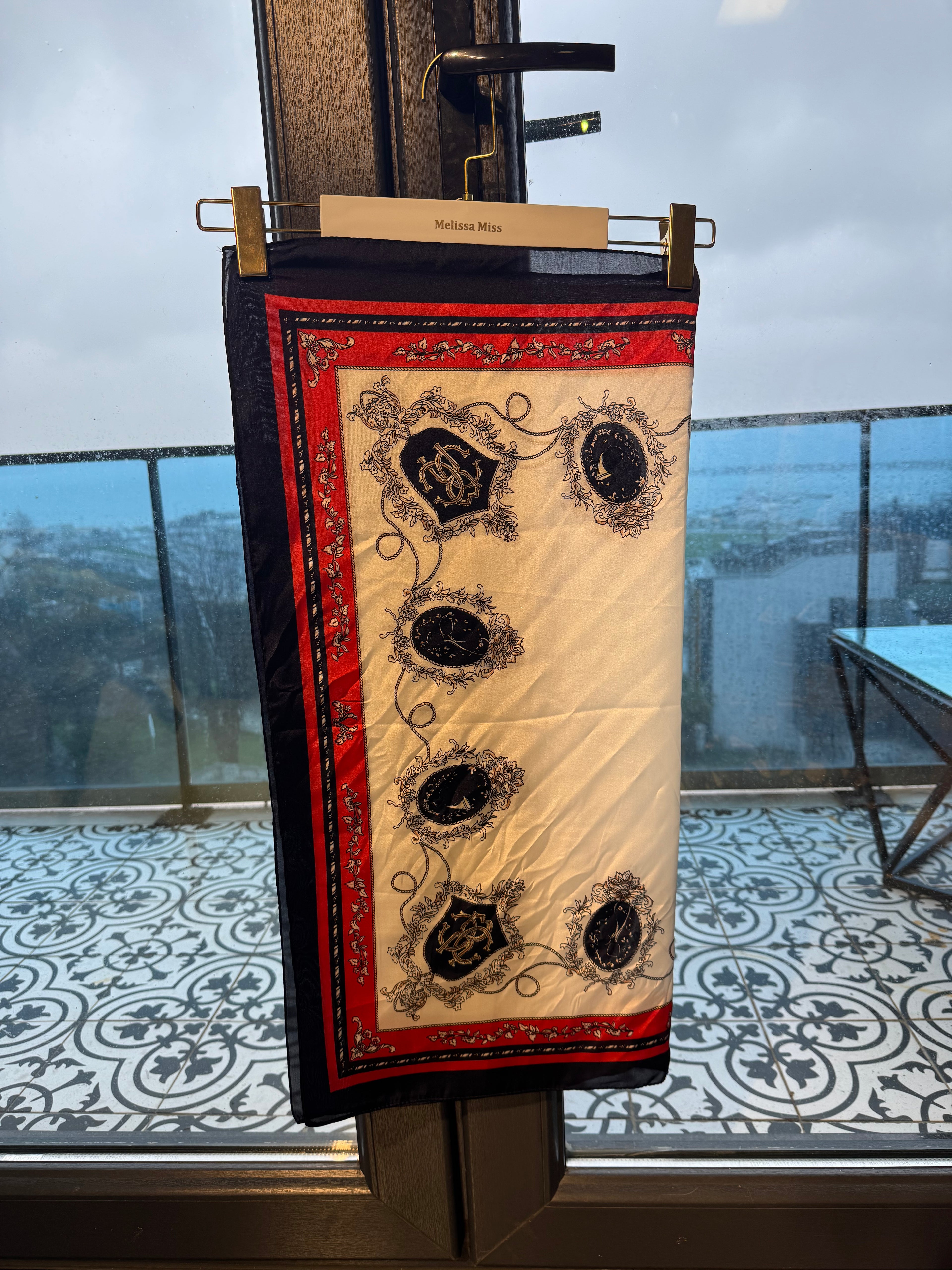 Desenli İpek Fular Lacivert Beyaz