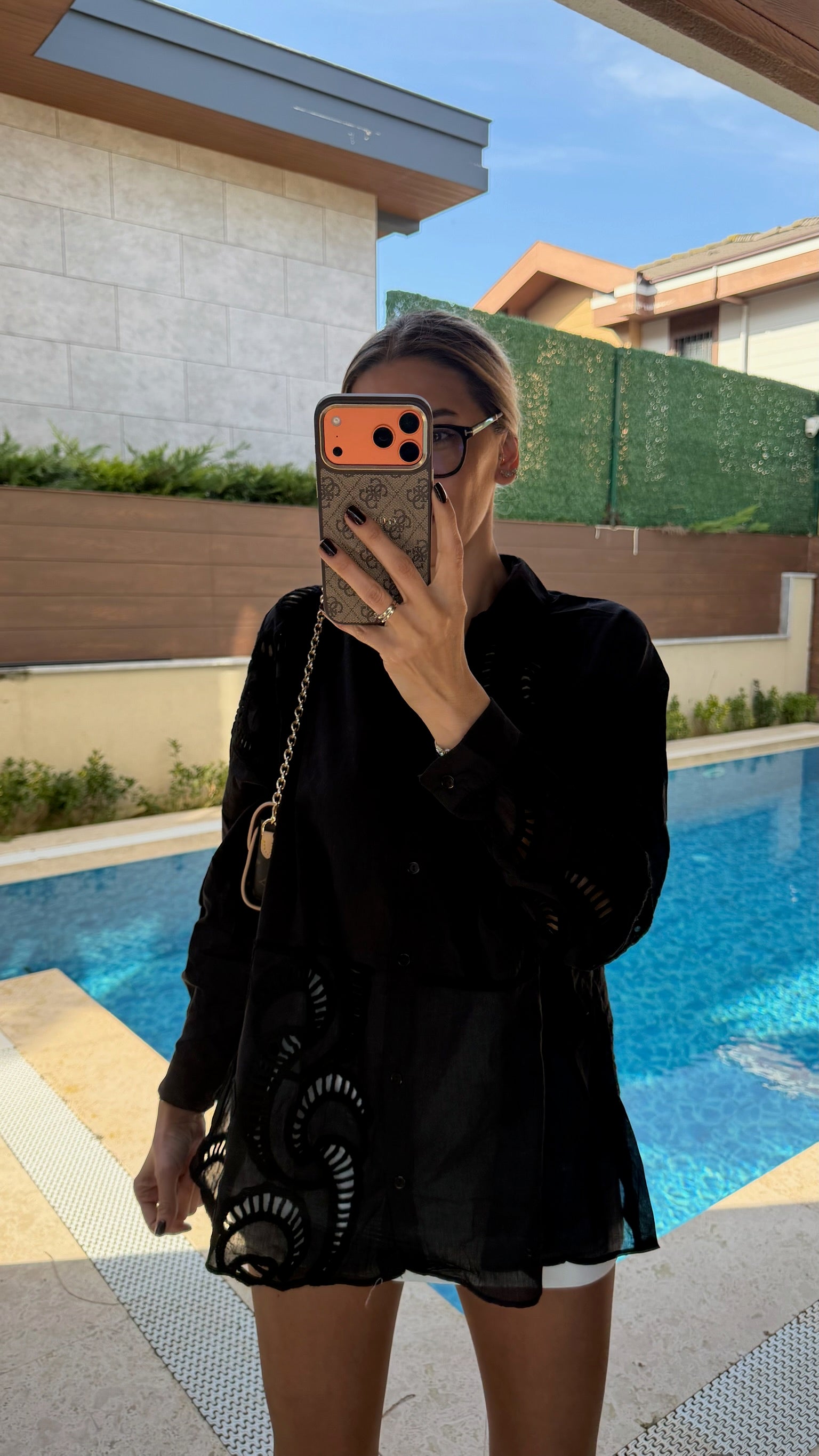 İşlemeli Tasarım Keten Gömlek Siyah