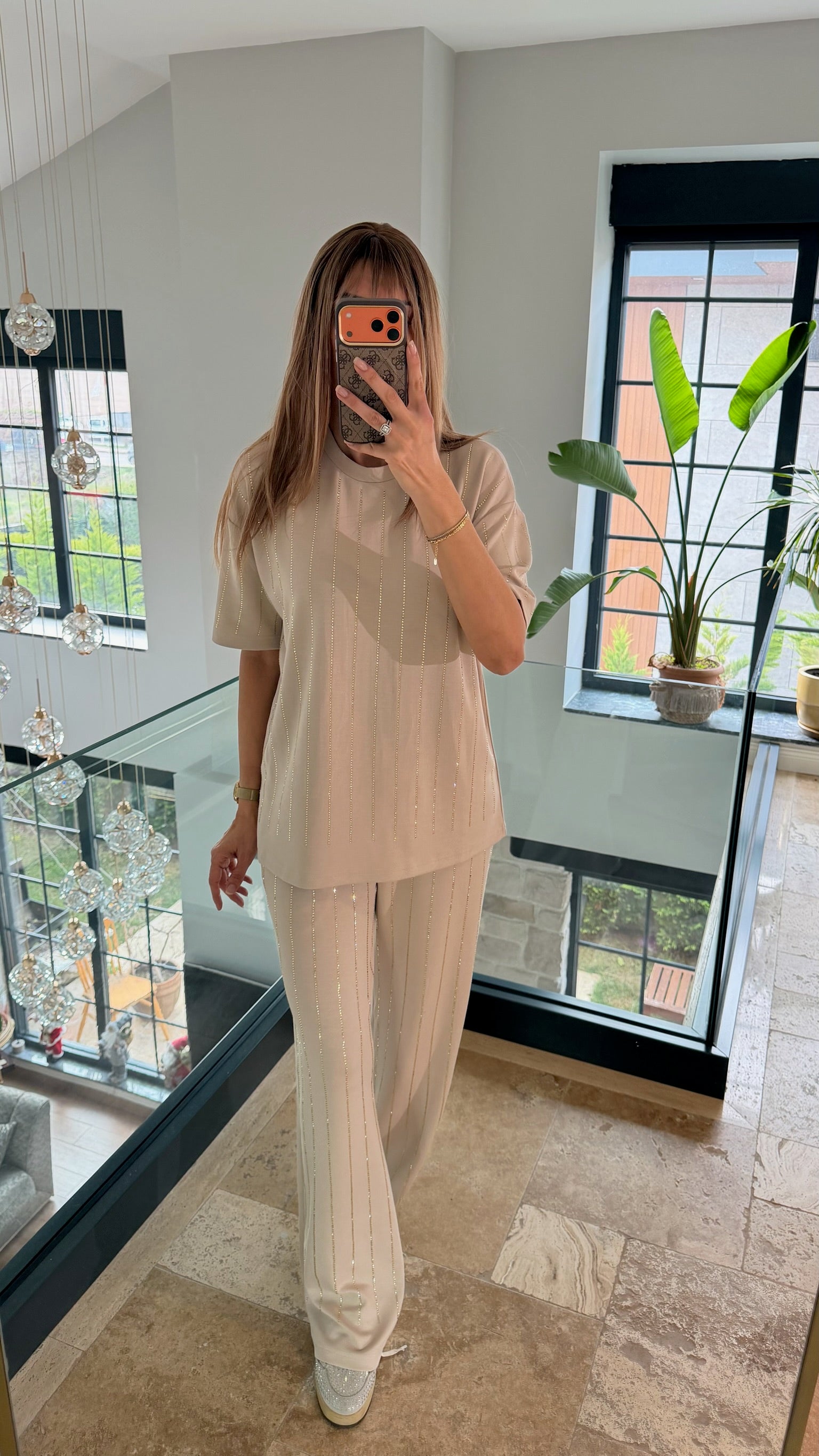 Şerit Taş Detaylı İkili Tişört Takım Bej