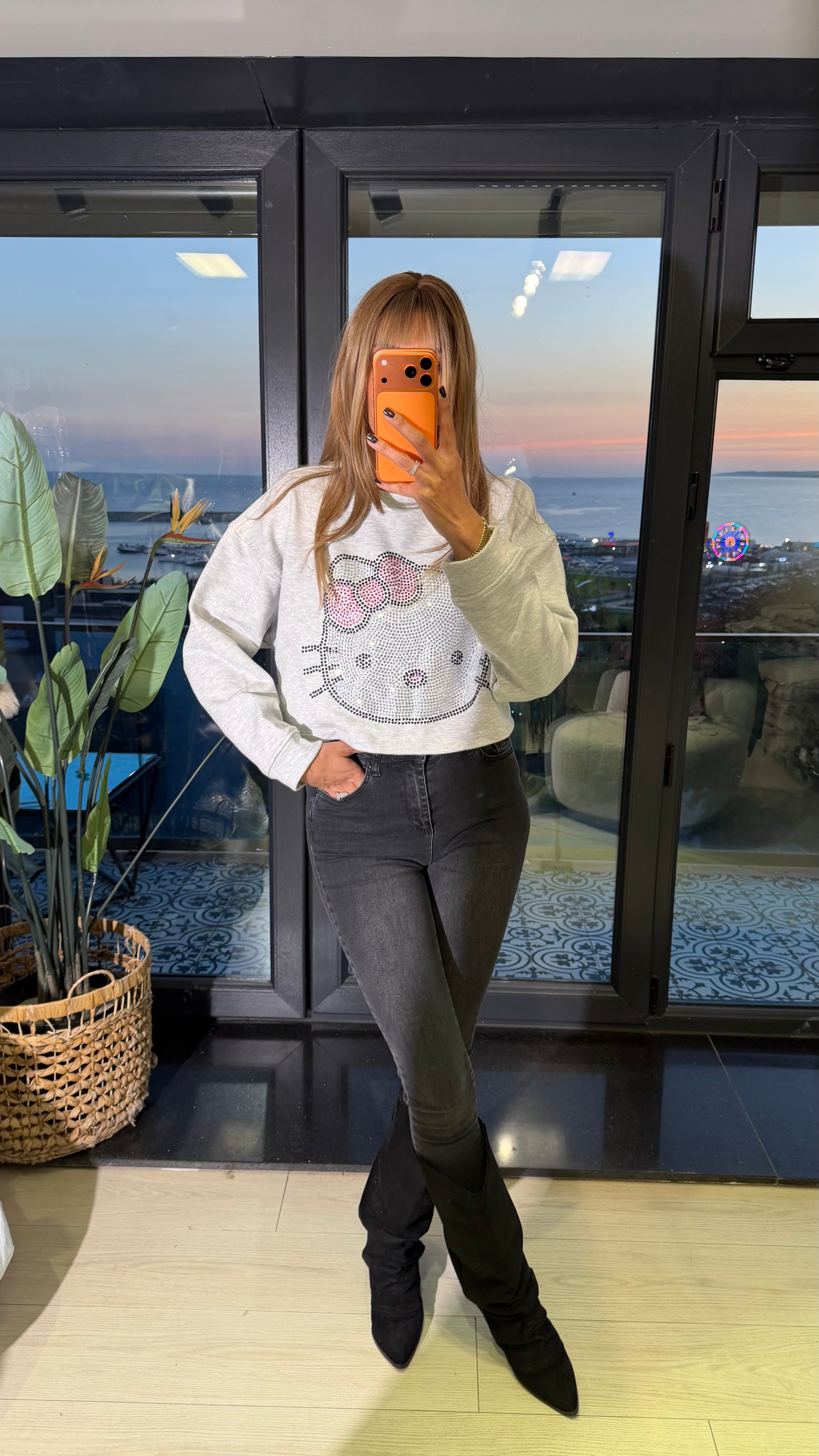 Gri Hello Kitty Taş Detaylı Sweatshirt