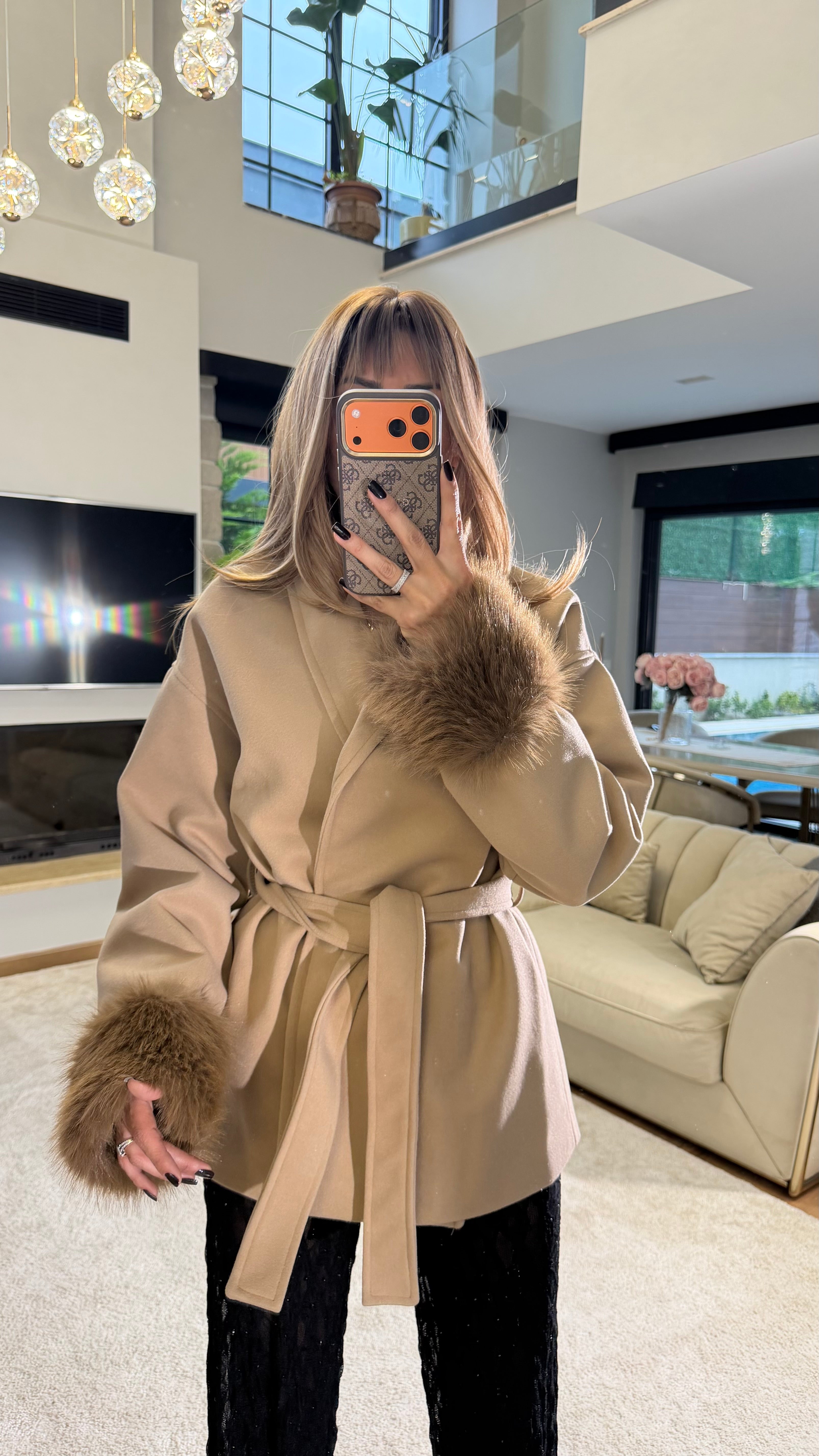 Kolu Kürklü Kaşe Kaban Bej