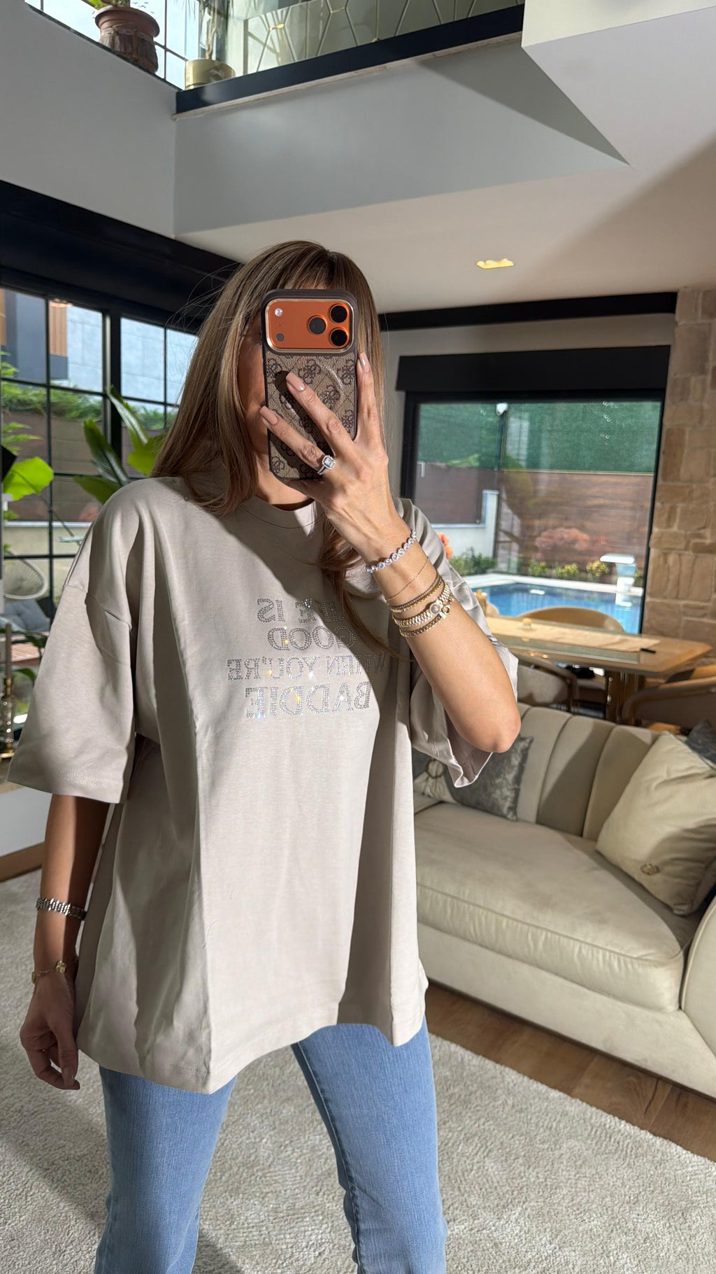 Baddie Oversize Taş Yazılı Tişört Bej