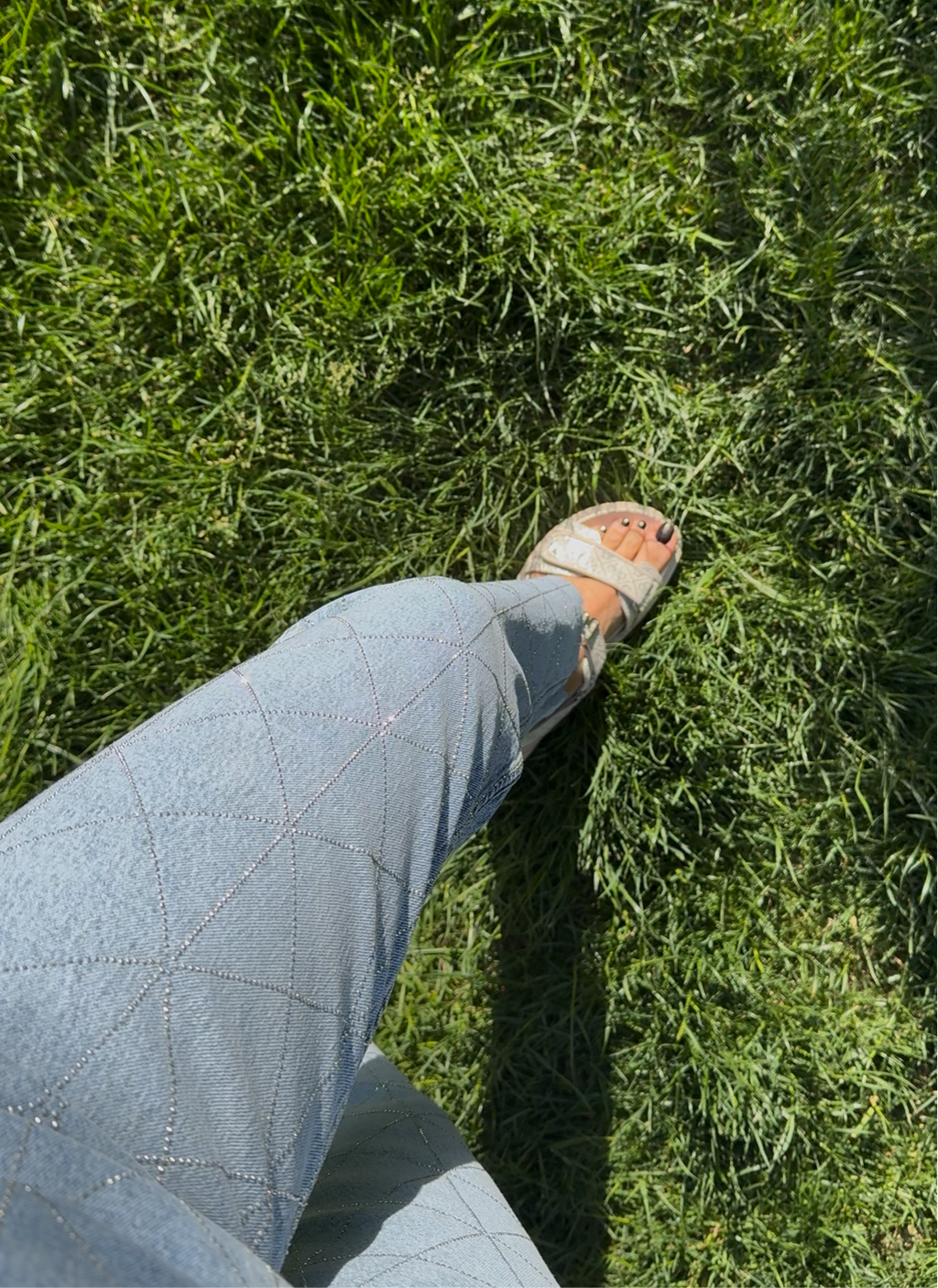 Aeria Üçgen Minik Taşlı Jean