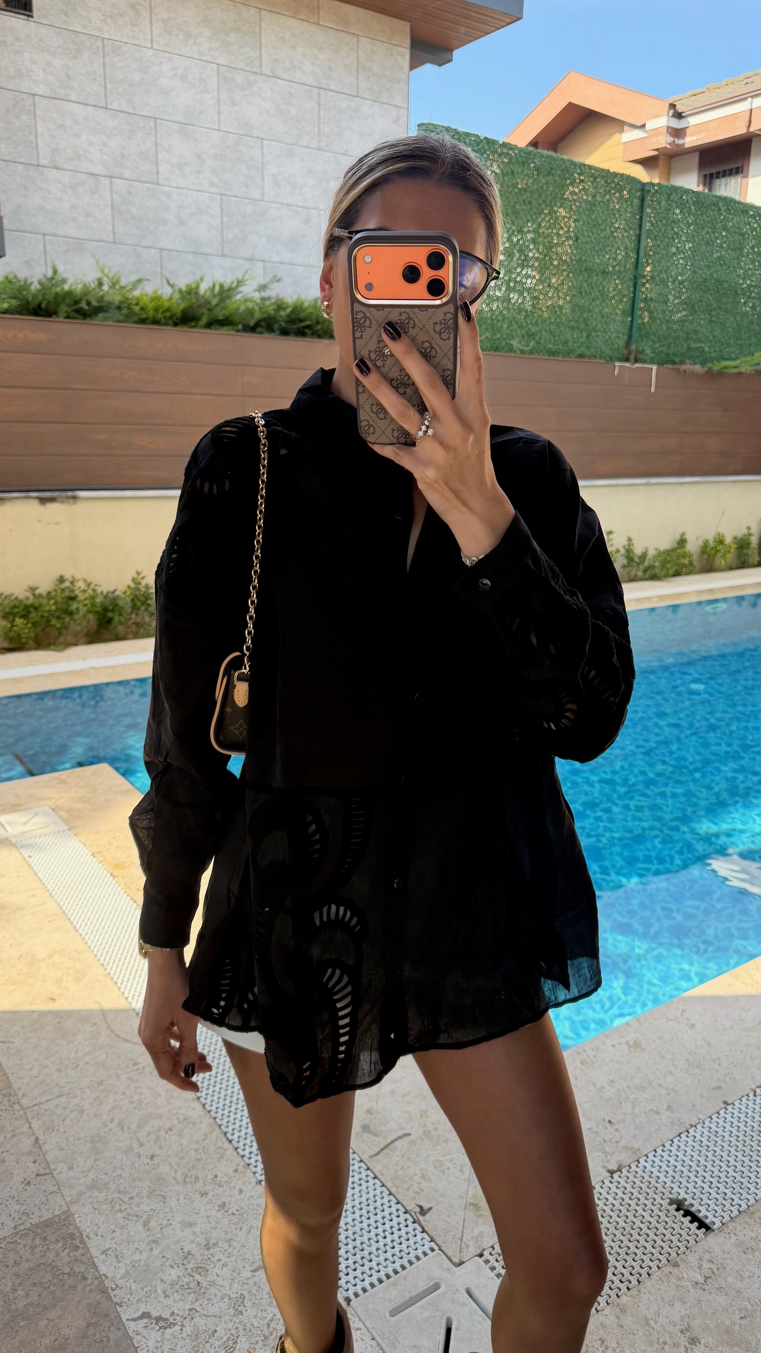 İşlemeli Tasarım Keten Gömlek Siyah