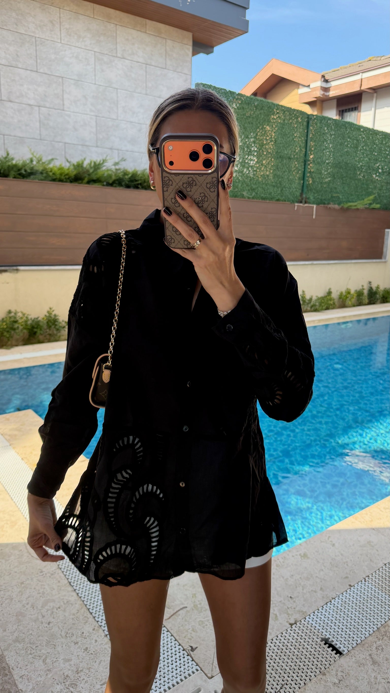 İşlemeli Tasarım Keten Gömlek Siyah