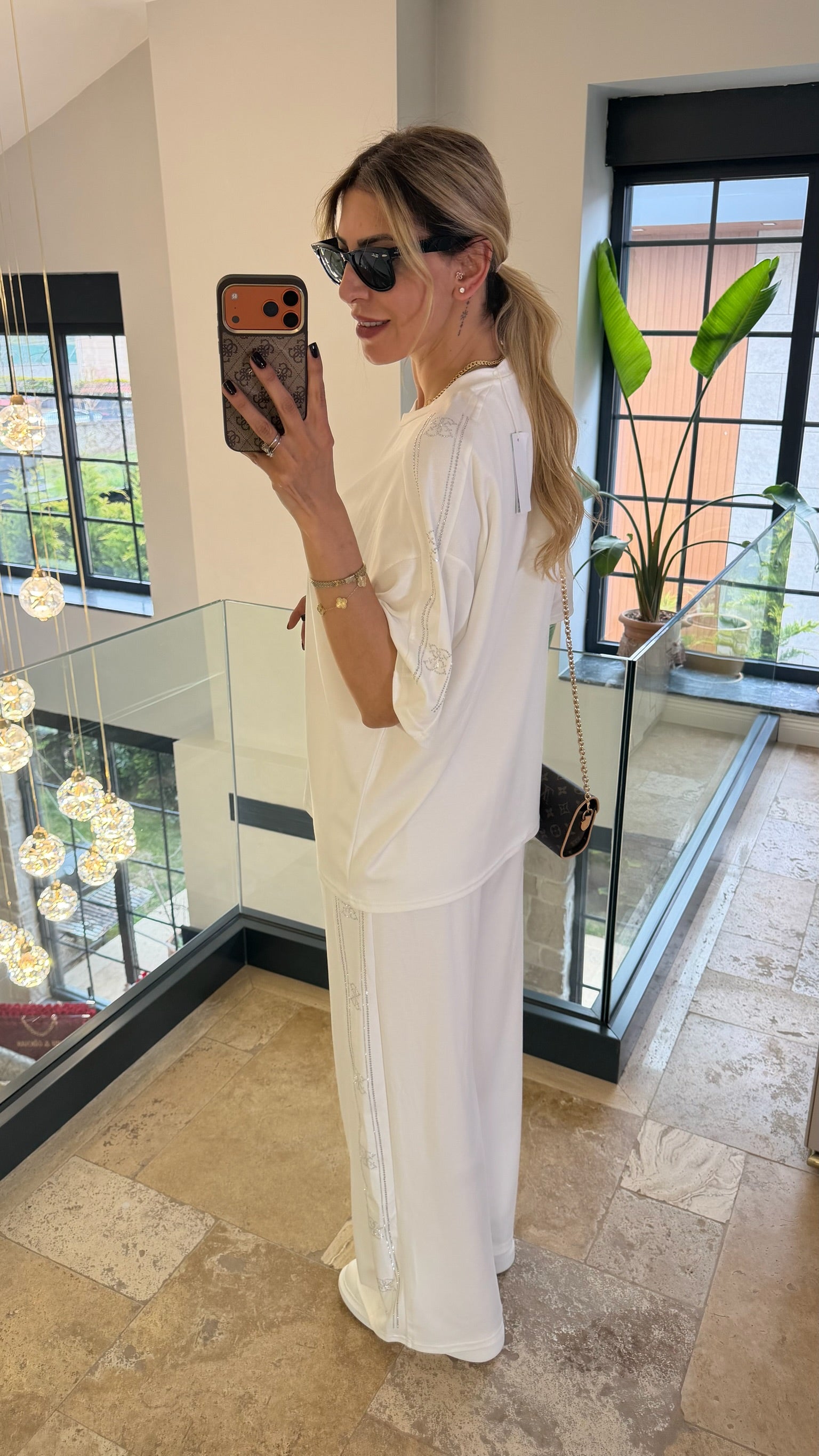 Gss taşlı takım beyaz