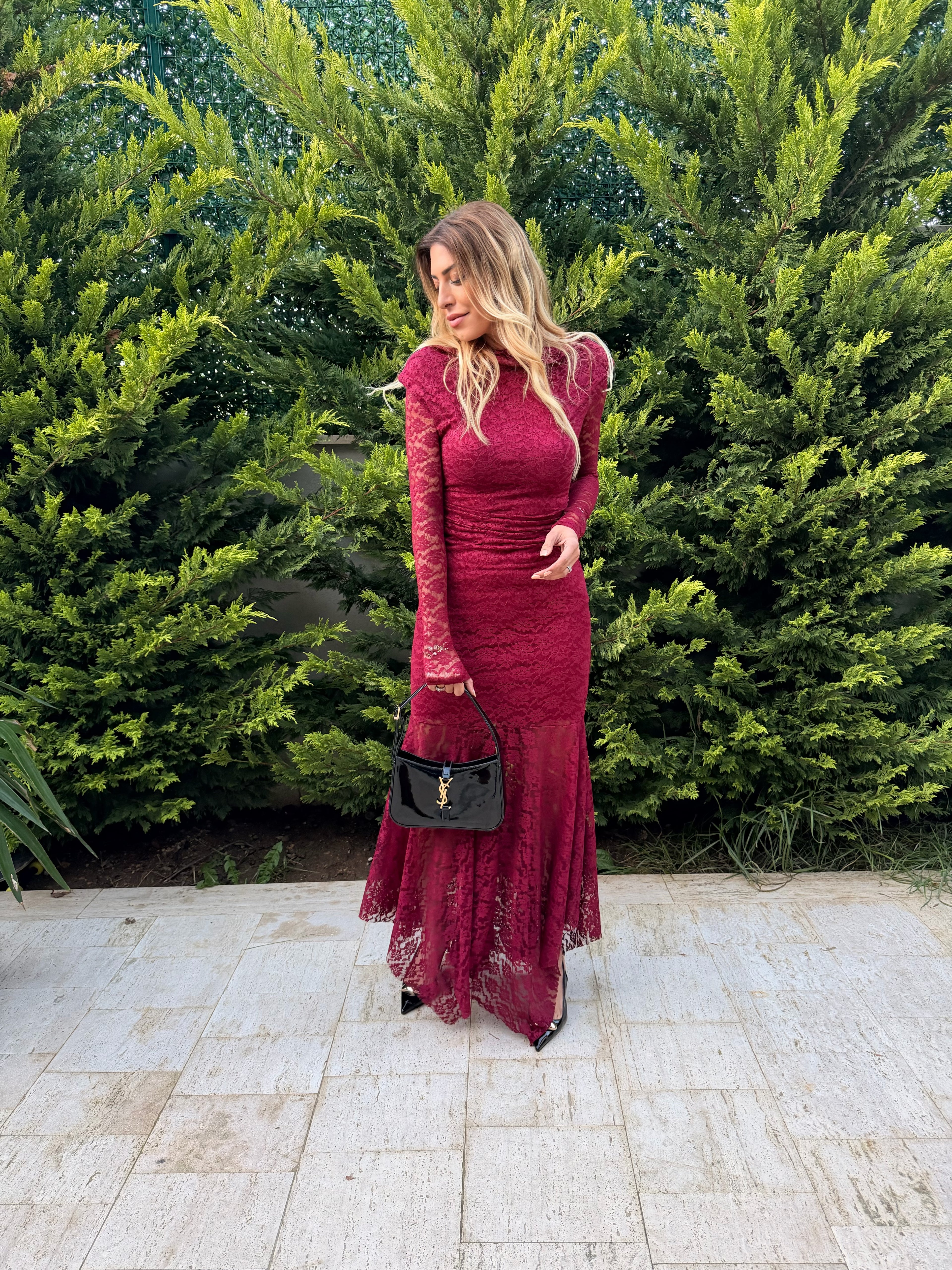 Olaa Omuz Vatkalı Dantelli Elbise Bordo